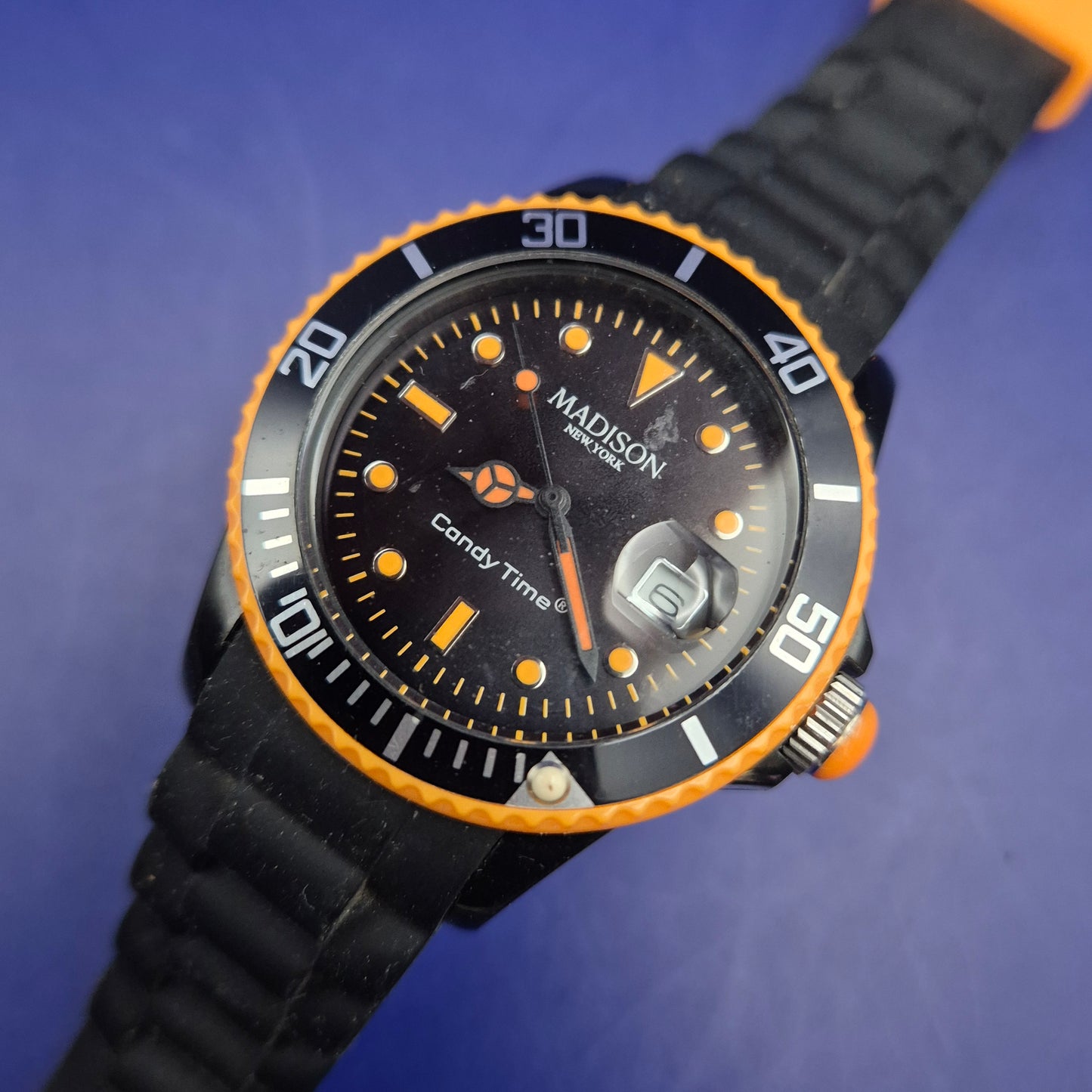 Sportliche Madison Candy Time Herren Uhr - Schwarz & Orange