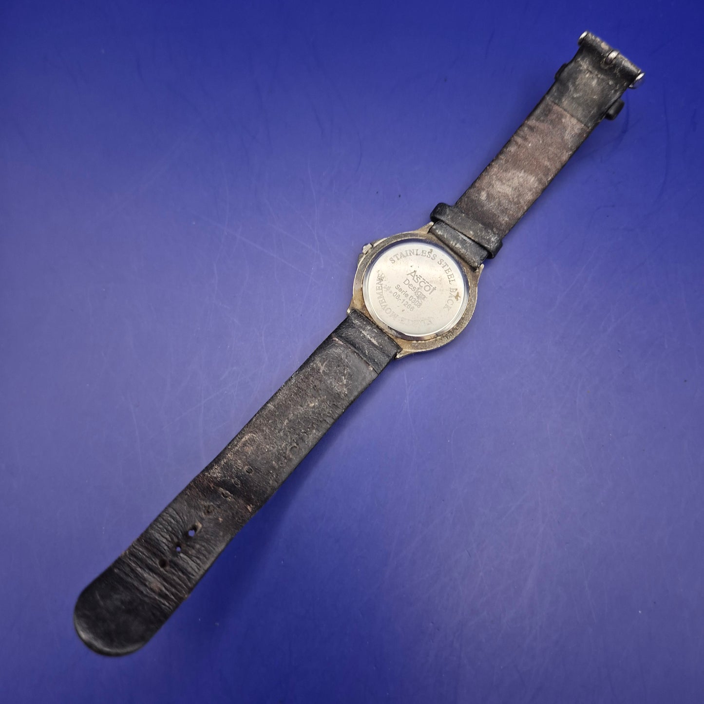 Klassische Ascot Herren Uhr – Zeitloses Design mit Lederarmband