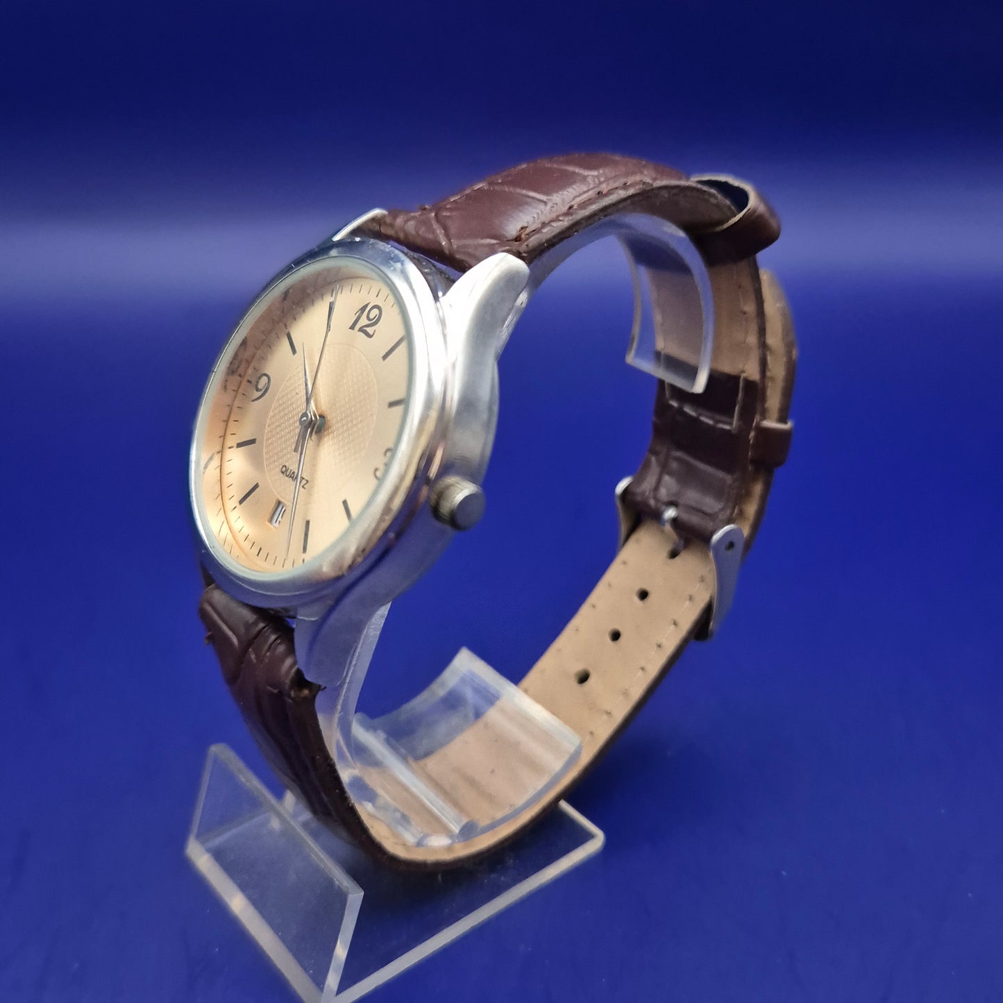 Klassische C&C Herren Uhr – Goldfarbenes Zifferblatt mit Lederarmband