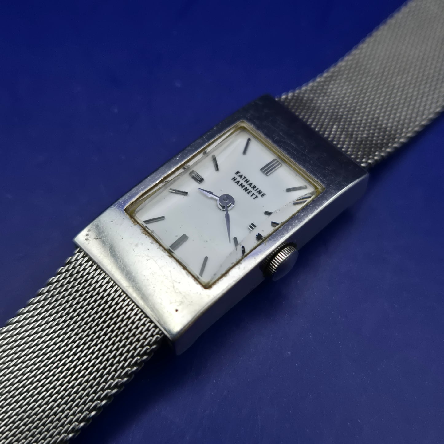 Exklusive Katharine Hamnett Damen Uhr – Modernes Mesh-Design