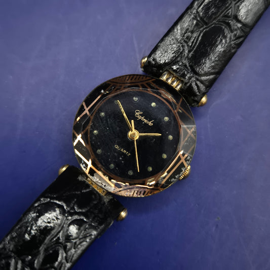 "Vintage 'Capricho' Damen Uhr – Schickes Design für den Alltag