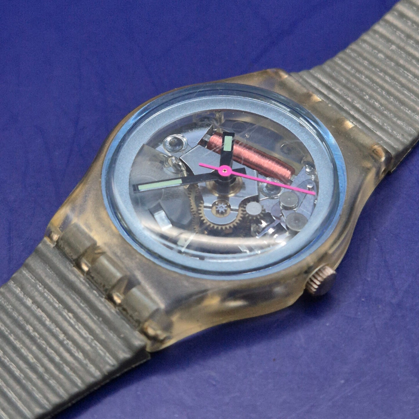 Kultige Swatch Jelly Fish GK100 – Transparentes Skelett Design