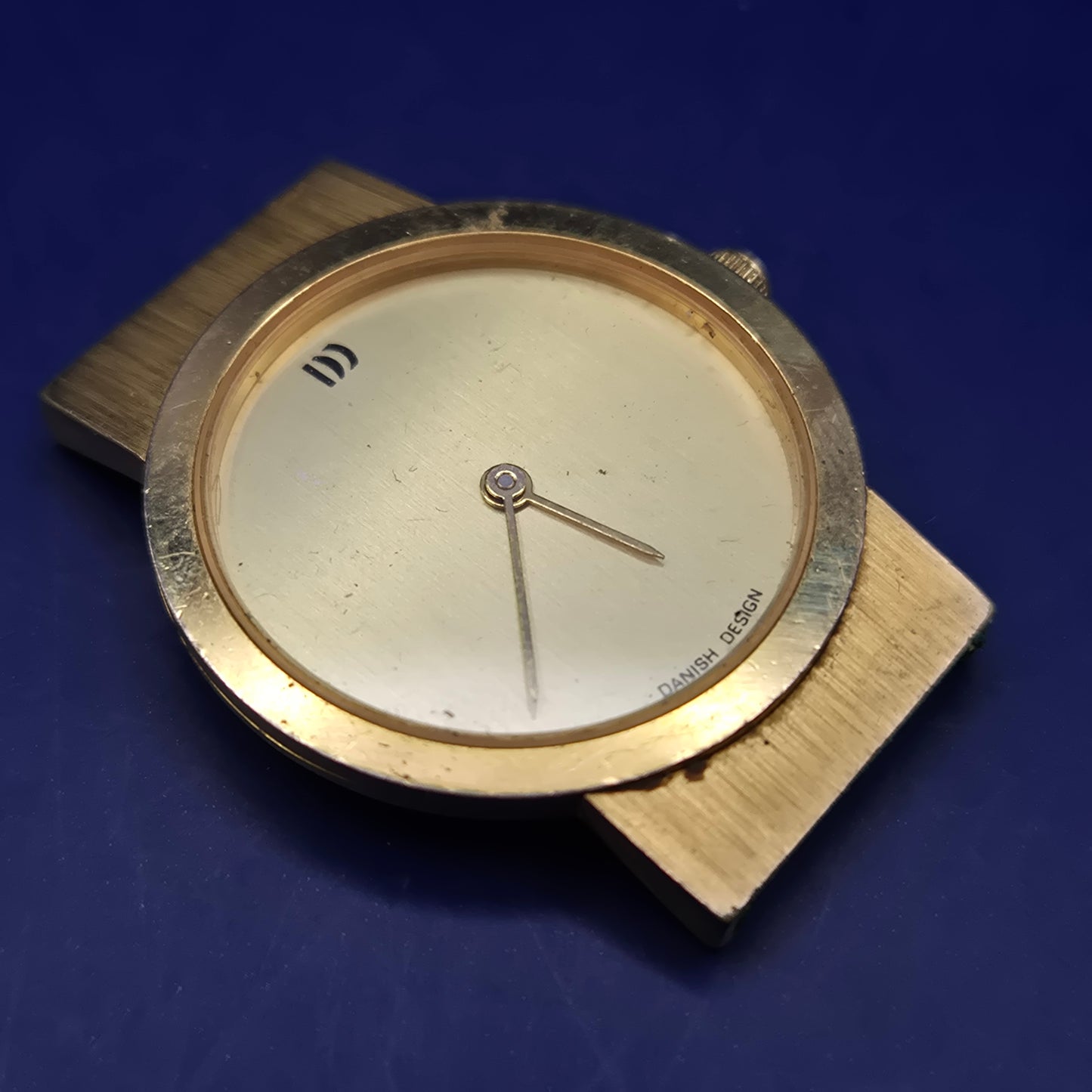Elegante Danish Design Herren Uhr – Minimalistisches Gold Design
