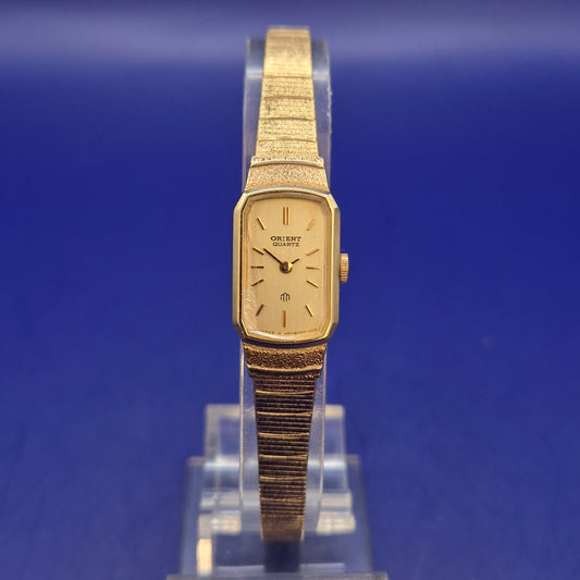 Elegante Orient Damen Uhr – Vintage Gold-Optik mit Milanaise-Armband