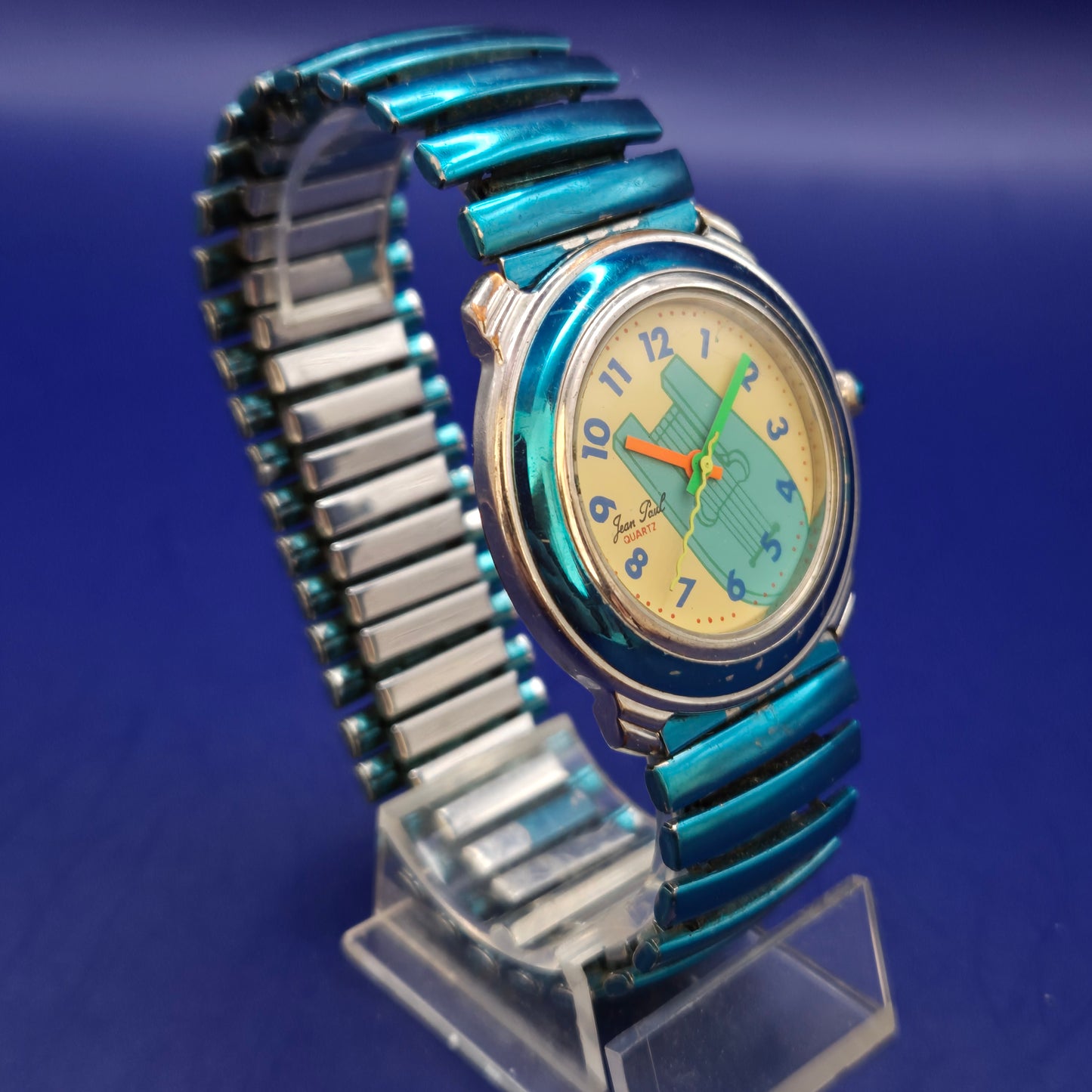 Auffällige Jean Paul Quarz Uhr – Retro-Stil mit blauem Stretchband