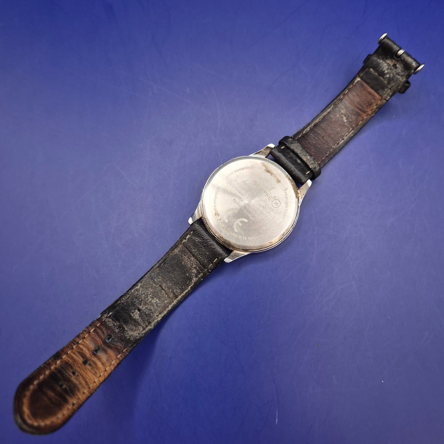Klassische Sempre Herren Uhr – Schwarzes Zifferblatt & Lederarmband