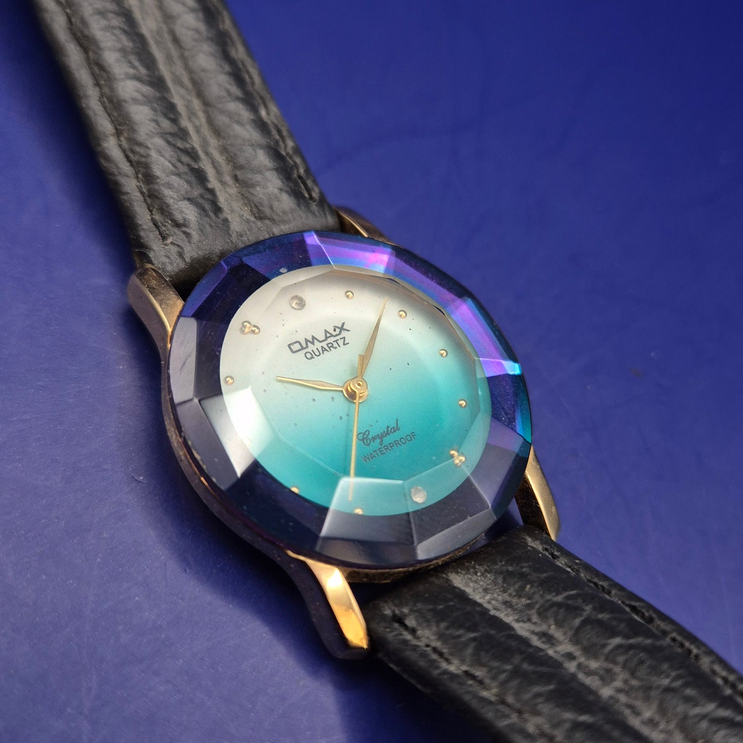 Elegante Omax Herren Uhr – Kristallschliff-Design mit Farbverlauf