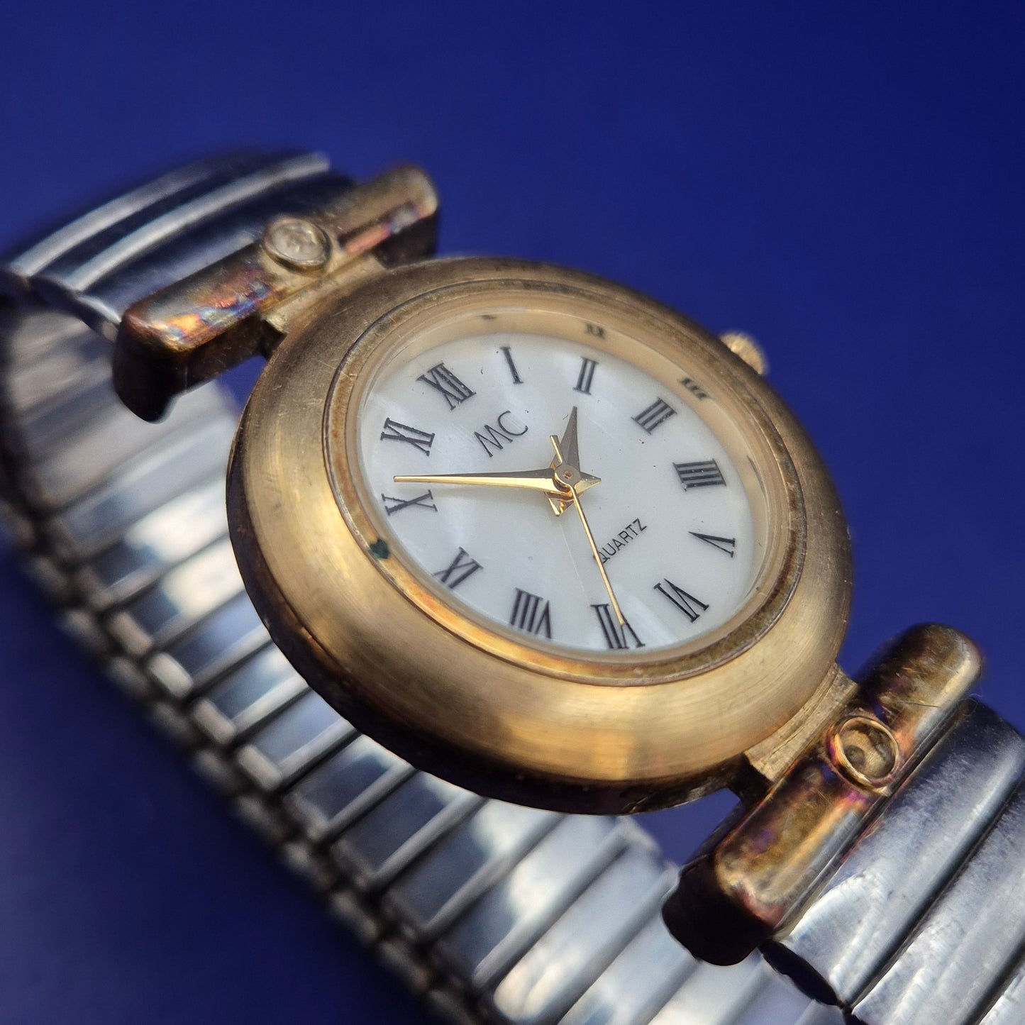 Elegante MC Damen Uhr – Klassisches Design mit Flexband
