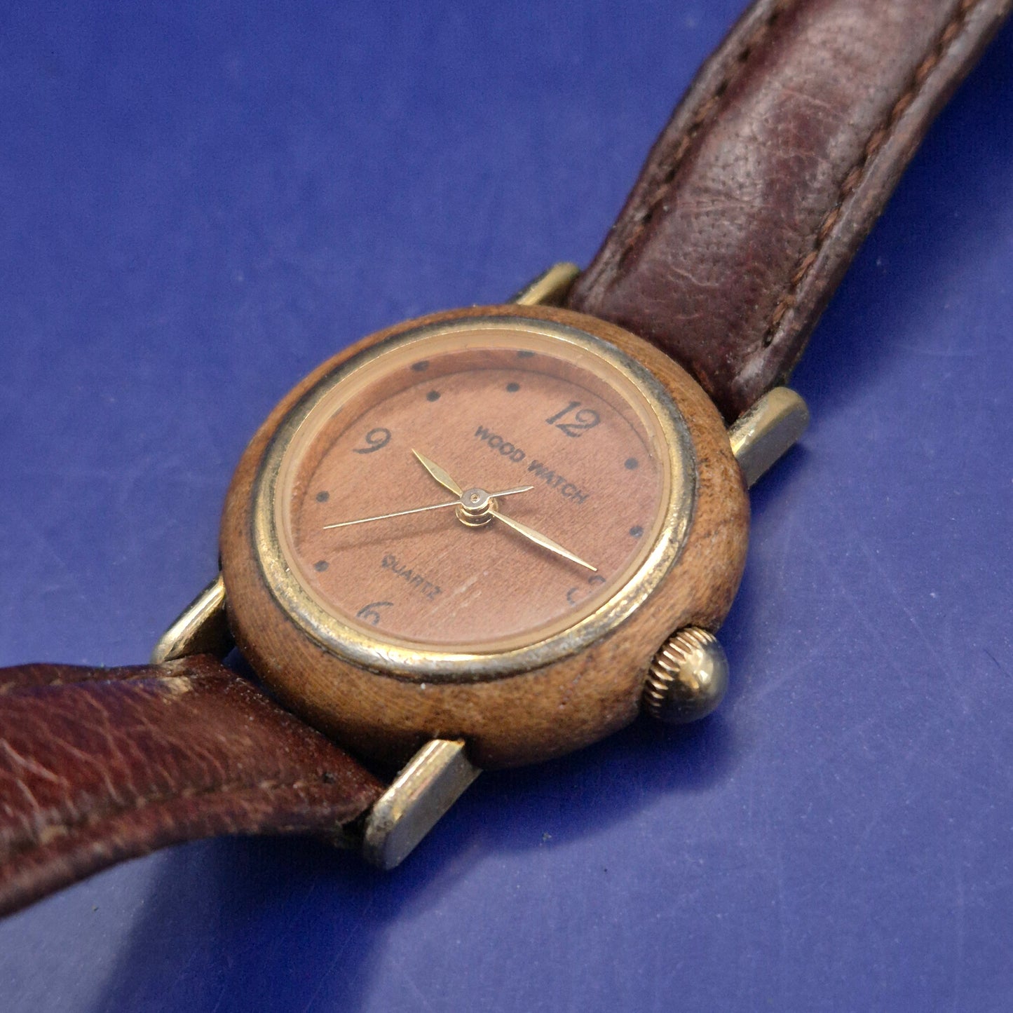 Kleine Vintage Wood Watch Damen Uhr – Natürliches Design