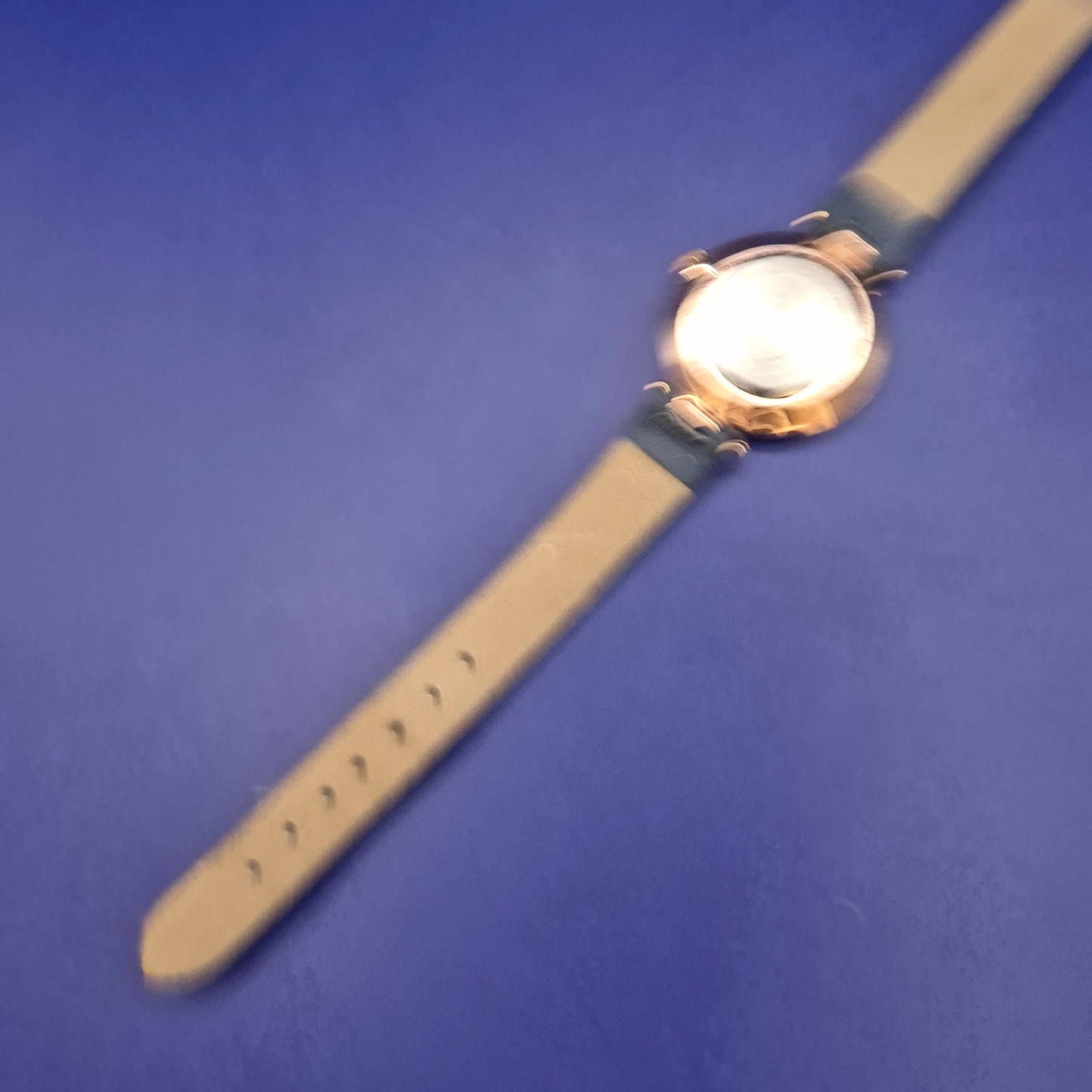 Platino Damen Uhr – Funkelndes Design in Roségold