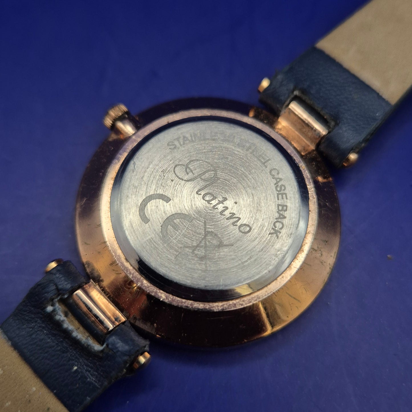 Platino Damen Uhr – Funkelndes Design in Roségold