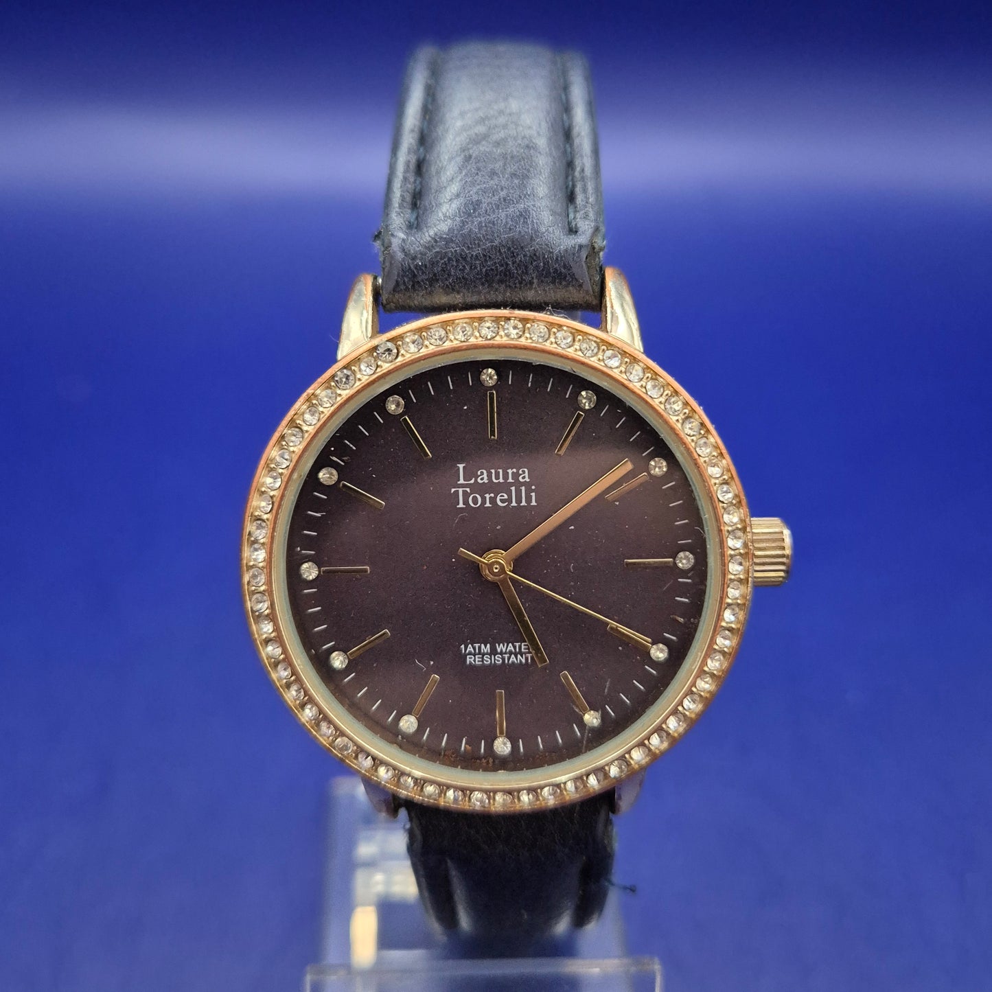 Elegante Laura Torelli Damen Uhr mit Glitzersteinen und dunklem Zifferblatt