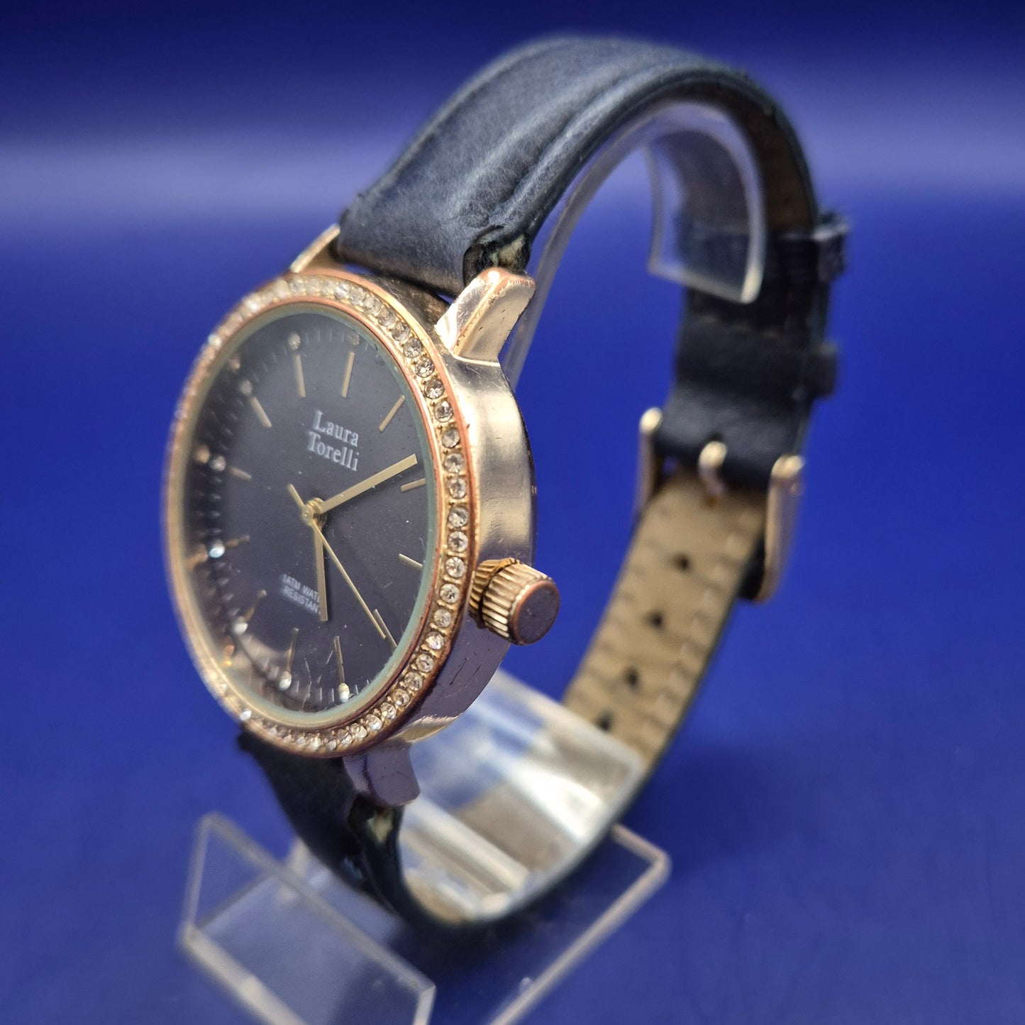 Elegante Laura Torelli Damen Uhr mit Glitzersteinen und dunklem Zifferblatt
