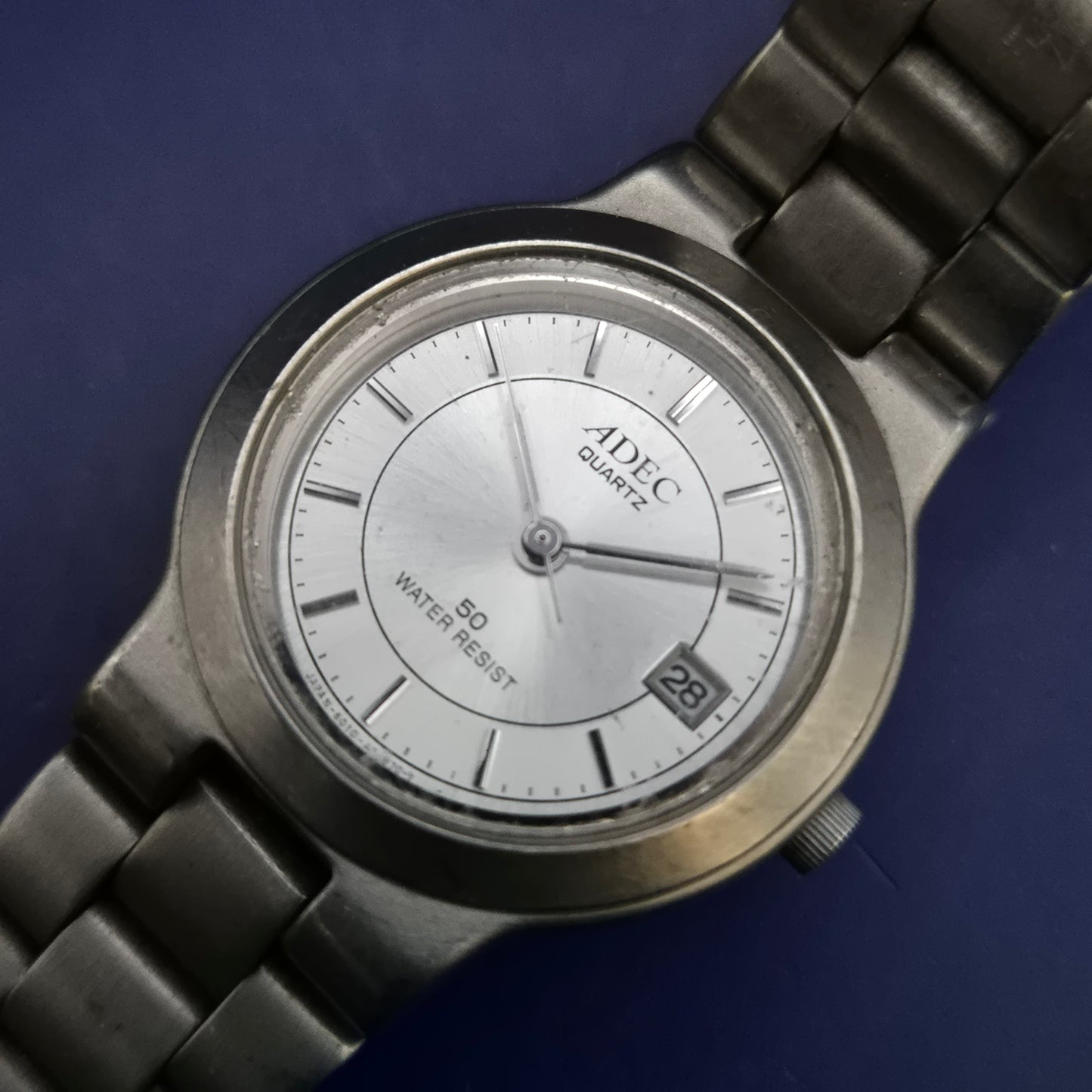 ADEC Quartz Elegante Herren Uhr – Klassisches Design mit Datum