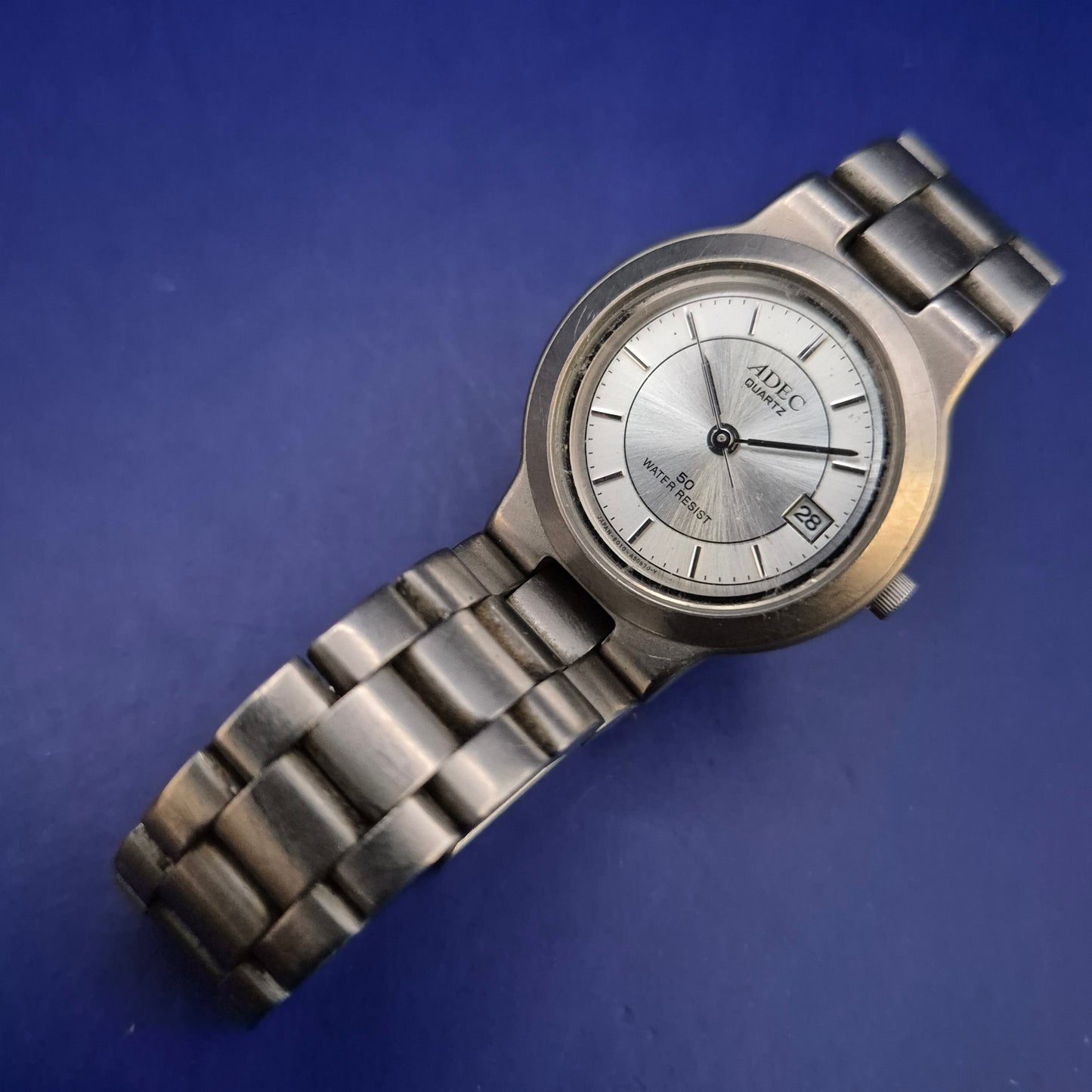 ADEC Quartz Elegante Herren Uhr – Klassisches Design mit Datum