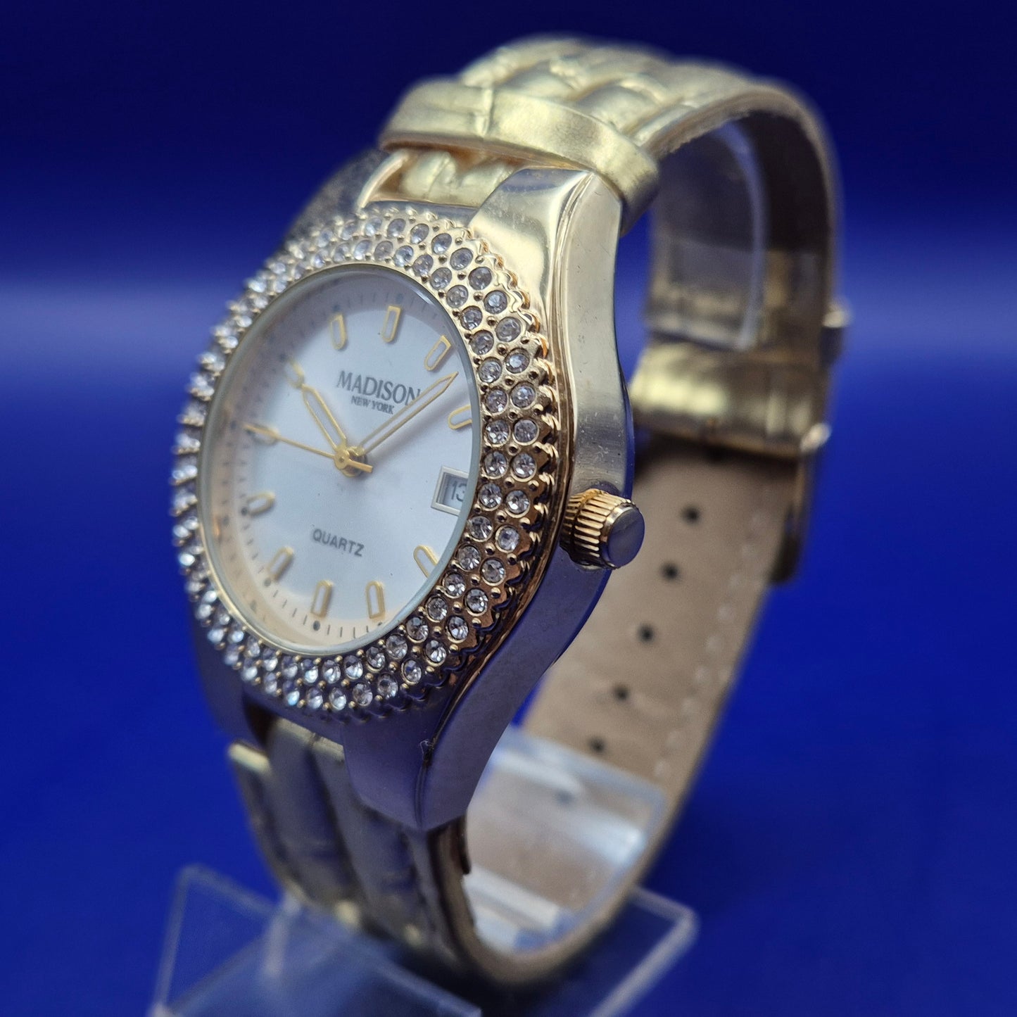 Elegante Madison New York Damen Uhr – Gold-Optik mit Kristallbesatz