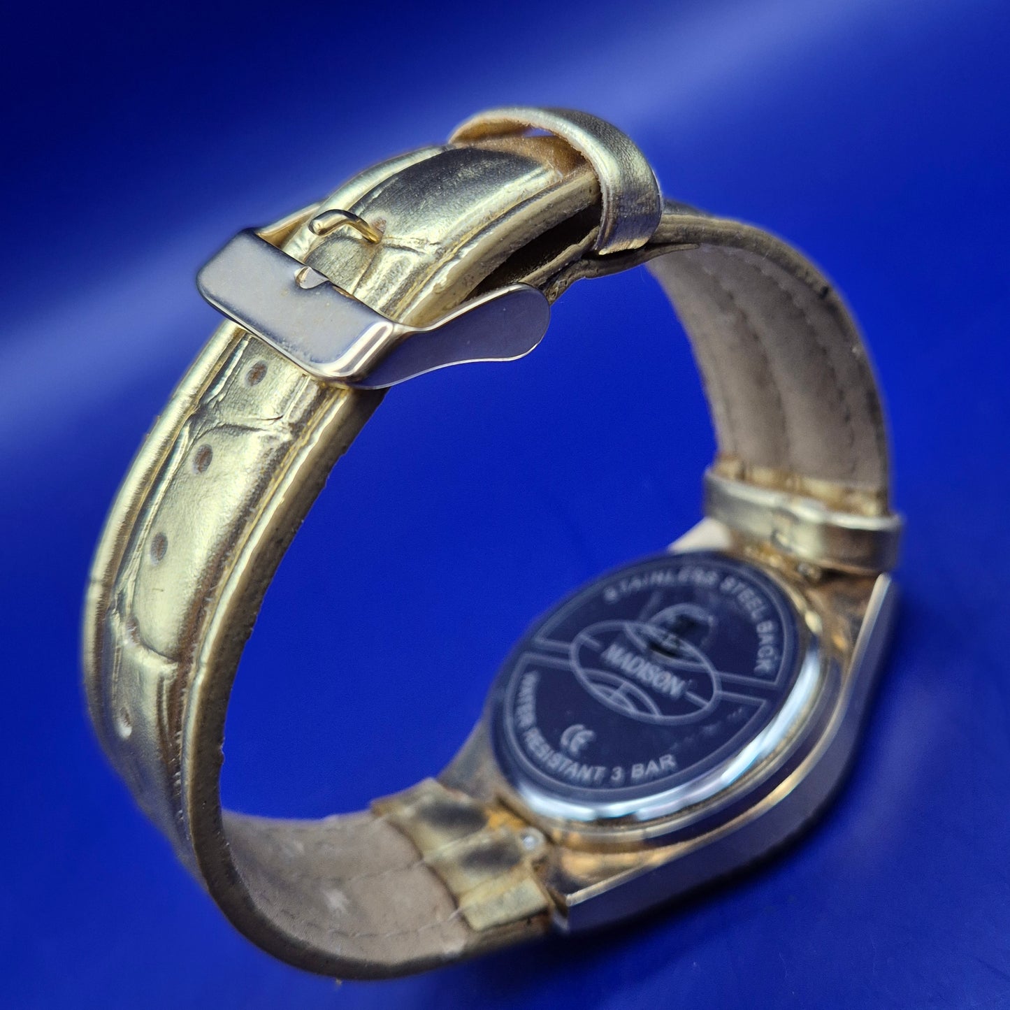 Elegante Madison New York Damen Uhr – Gold-Optik mit Kristallbesatz