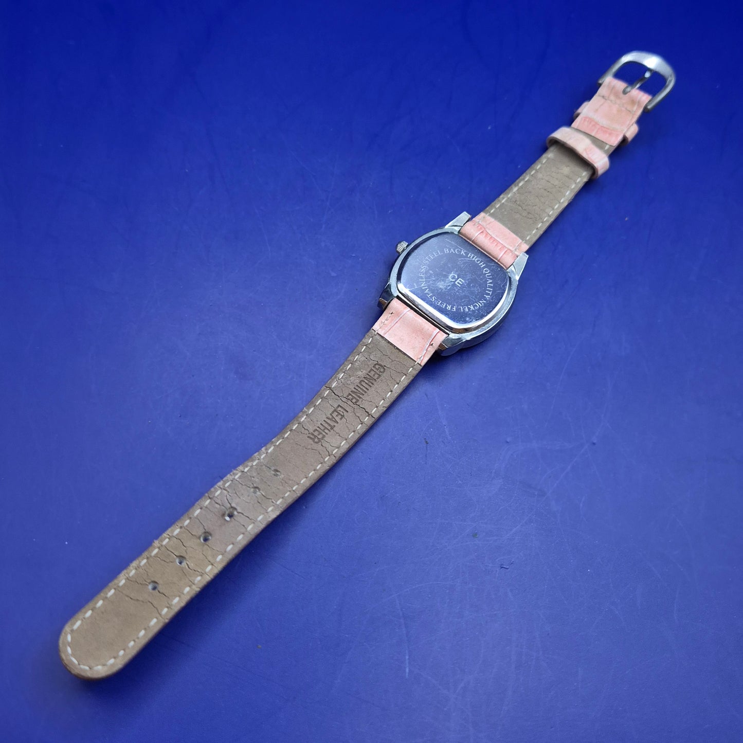 Elegante Platino Damen Uhr – Klassisches Design mit rosa Zifferblatt