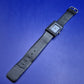 Moderne In Time Herren Uhr – Schwarzes Rechteck-Design im Retro-Look