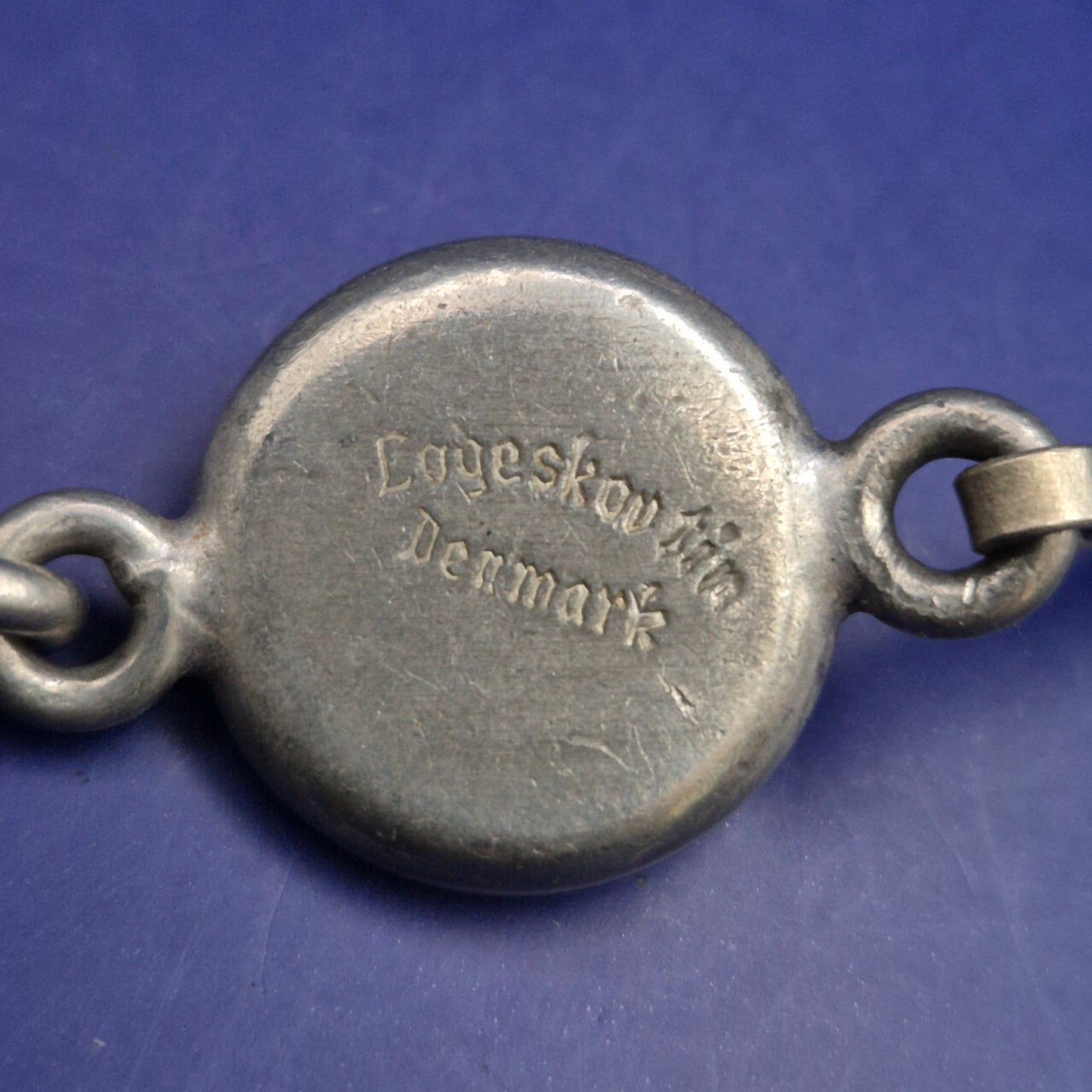 Vintage Løgeskov Tin Denmark Armband – Mid Century Modern mit blauen Steinen
