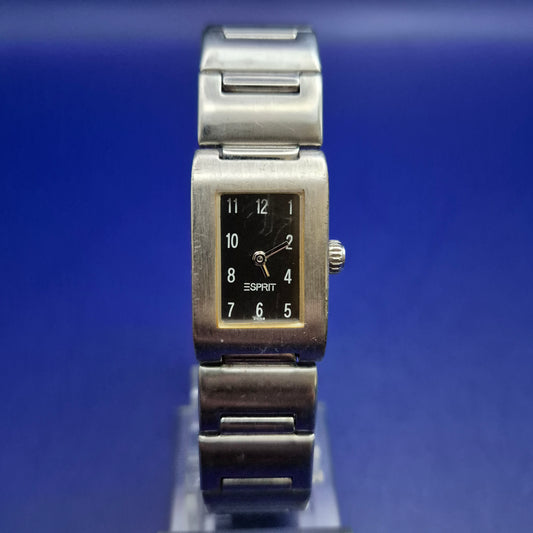 Klassische Esprit Damen Uhr – Rechteckiges Design in Edelstahl
