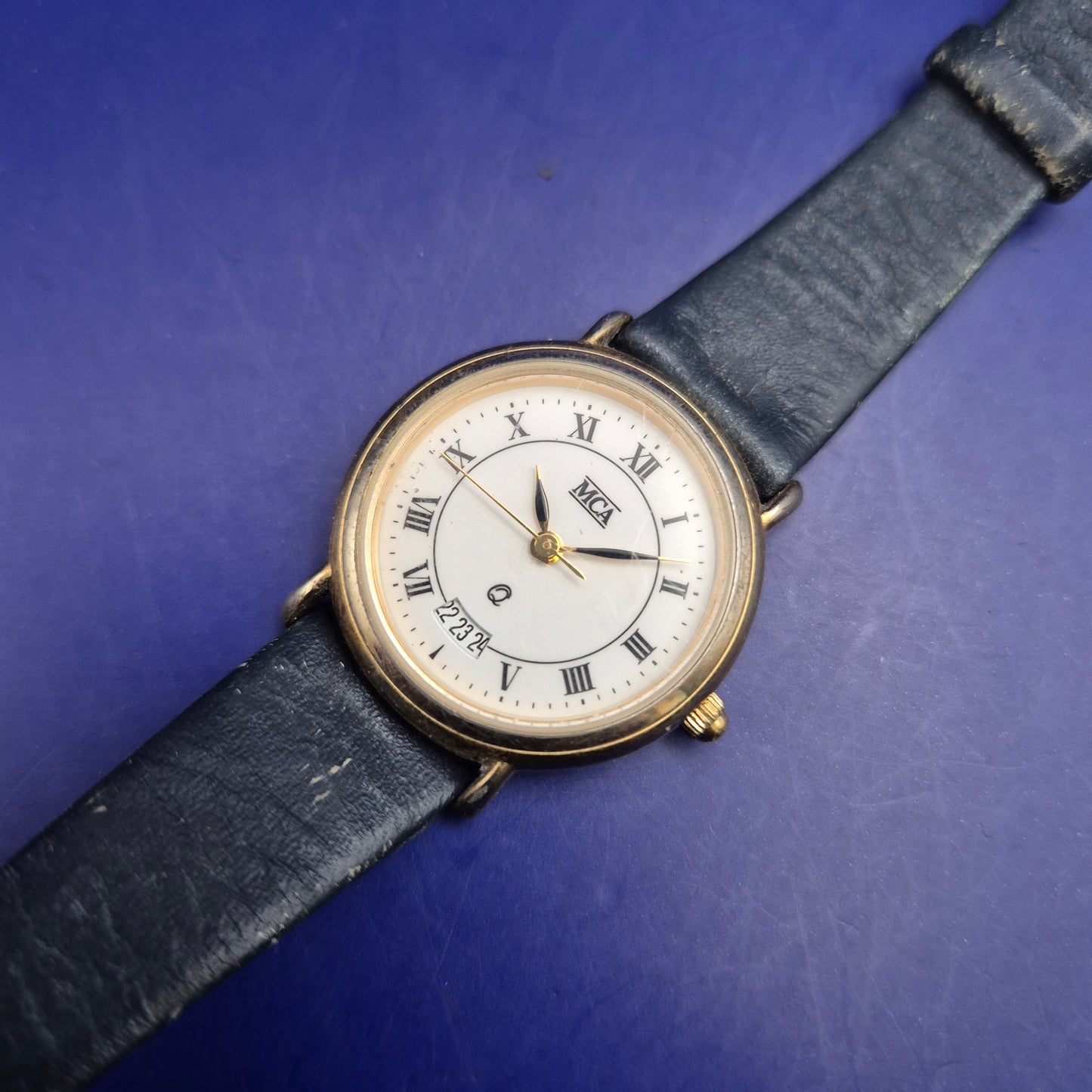 Elegante MCA Damen Uhr – Klassisches Design mit römischen Ziffern