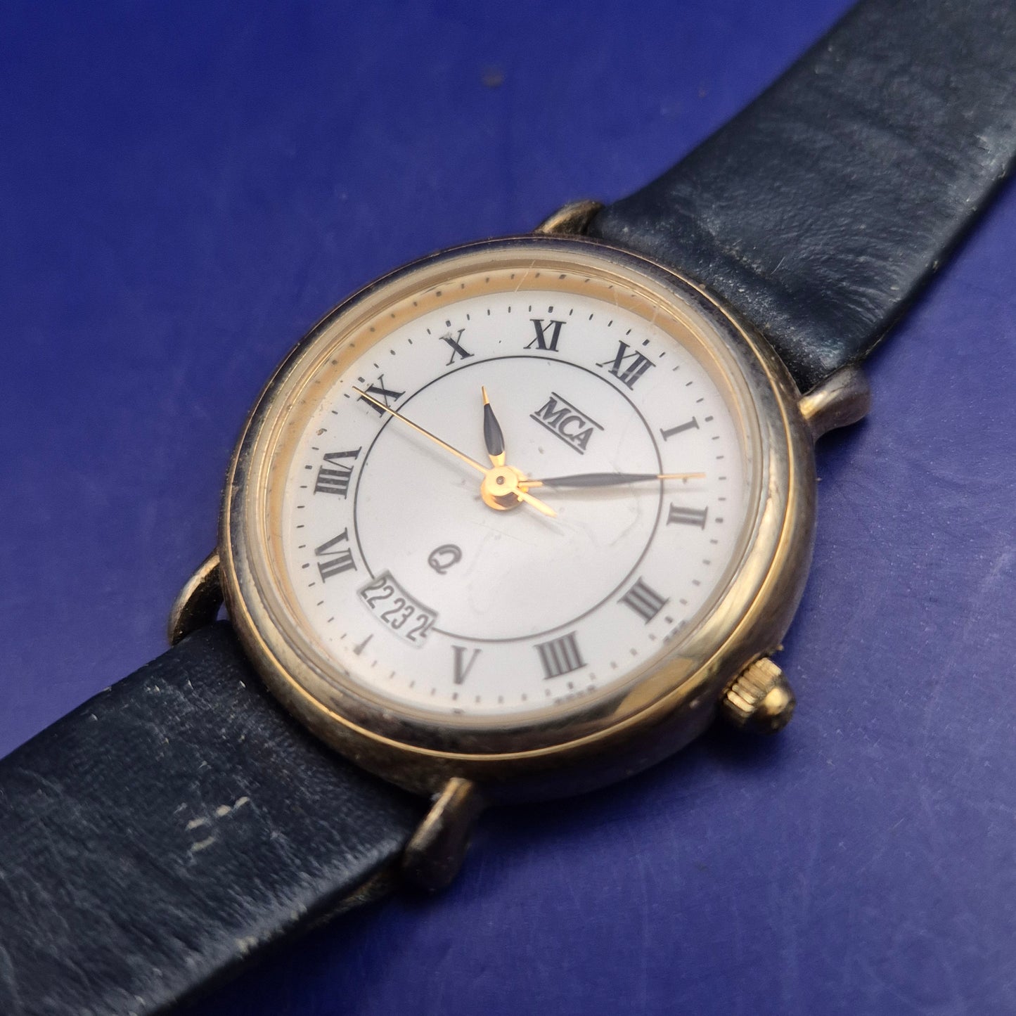 Elegante MCA Damen Uhr – Klassisches Design mit römischen Ziffern