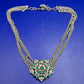 Prunkvolle Vintage Statement Kette – Silberfarben mit grünen Kristallen