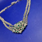 Prunkvolle Vintage Statement Kette – Silberfarben mit grünen Kristallen