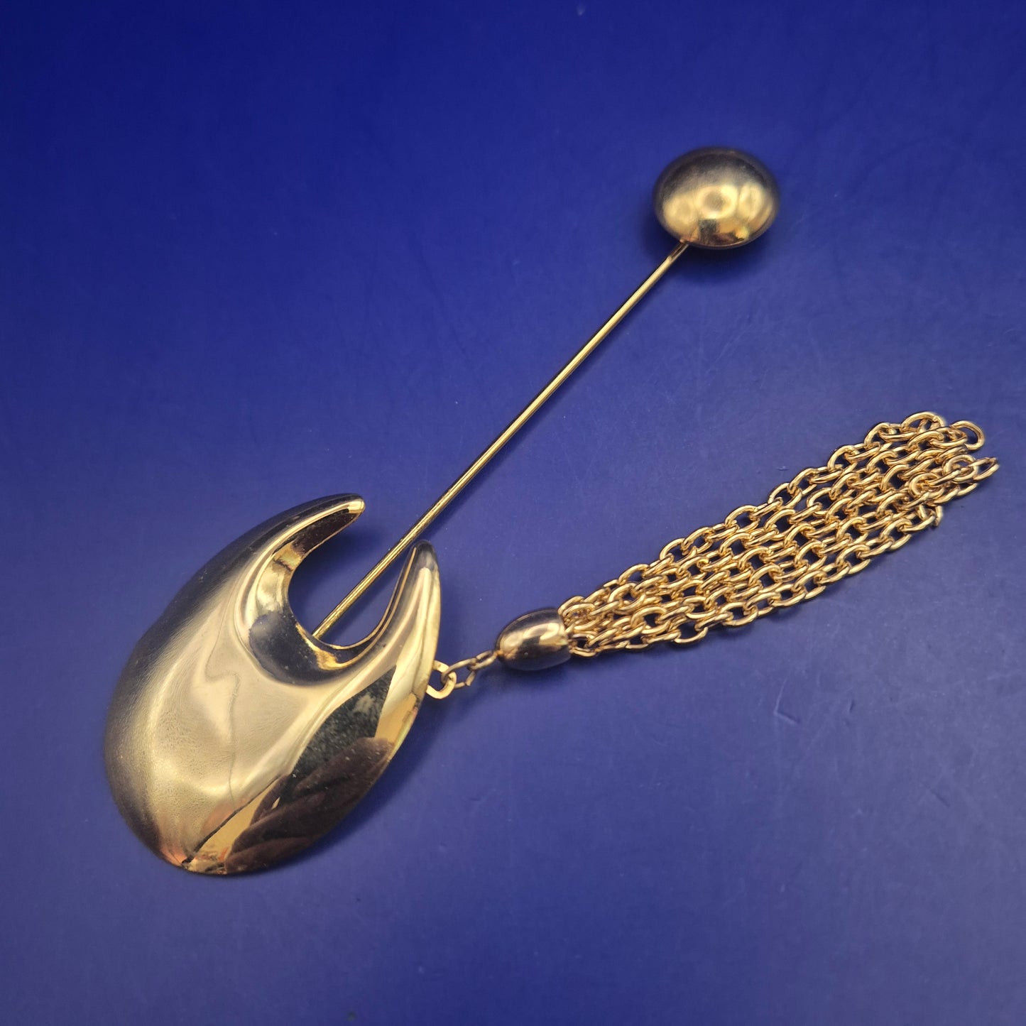 Elegante Vintage Brosche Goldfarben – Abstraktes Design mit Kettendetails