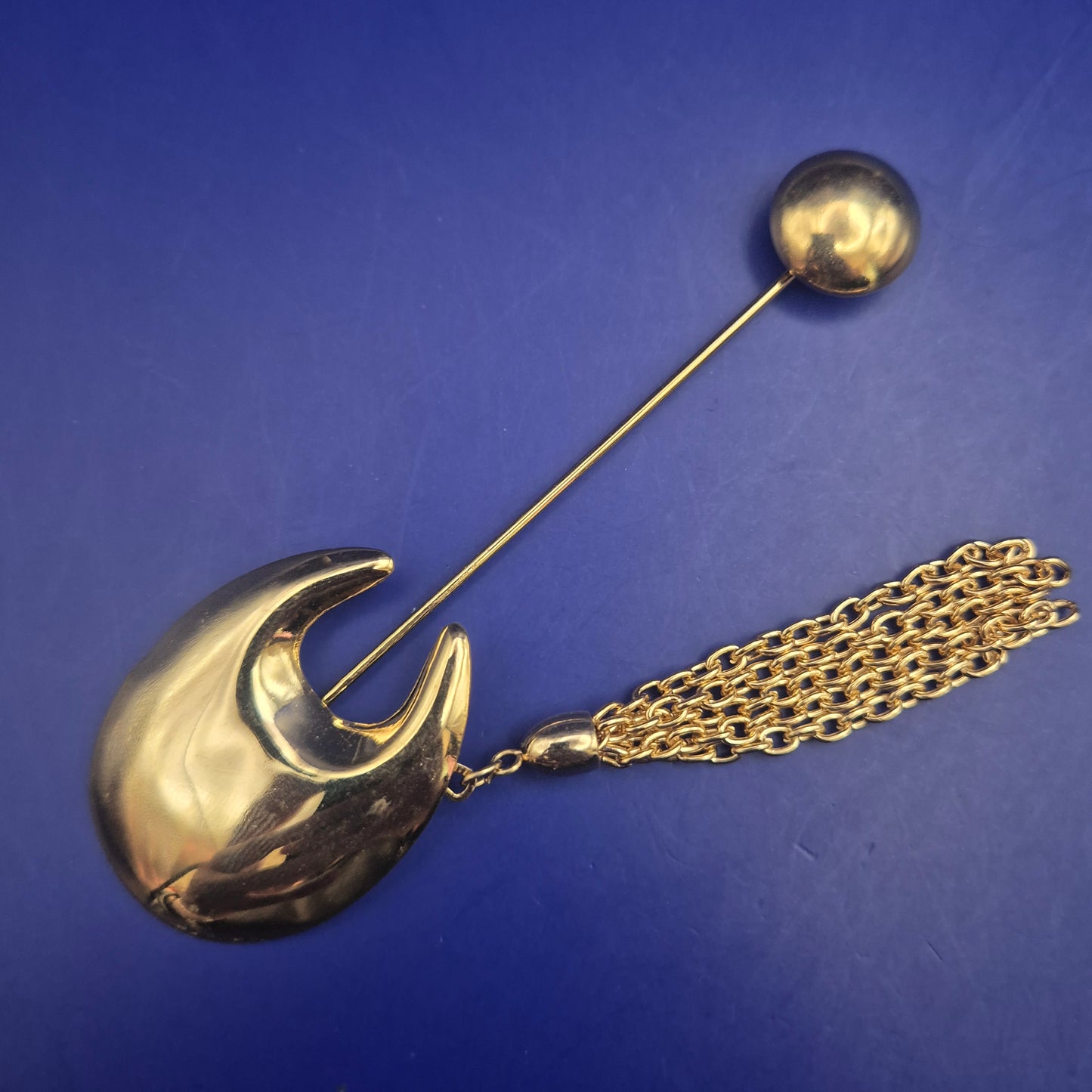 Elegante Vintage Brosche Goldfarben – Abstraktes Design mit Kettendetails