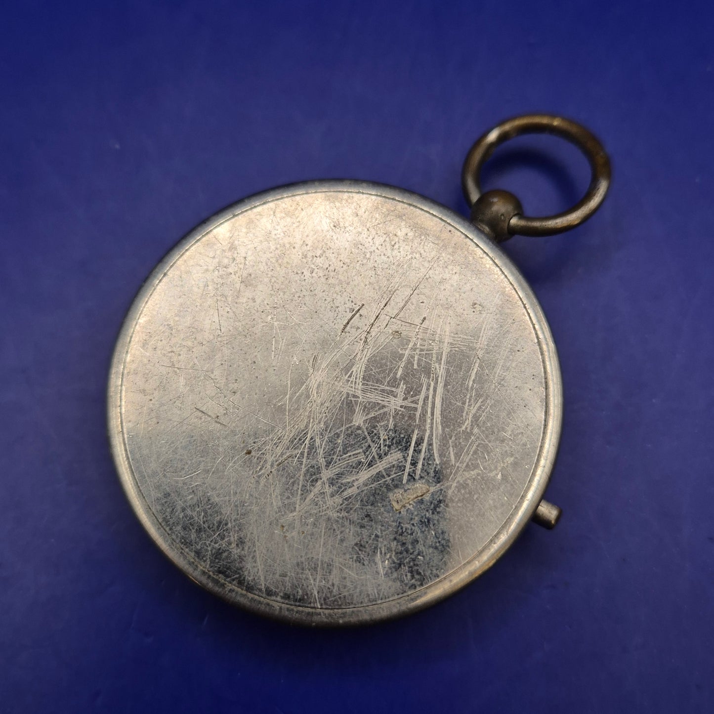 Antiker Taschenkompass aus Messing – Vintage Navigationsinstrument