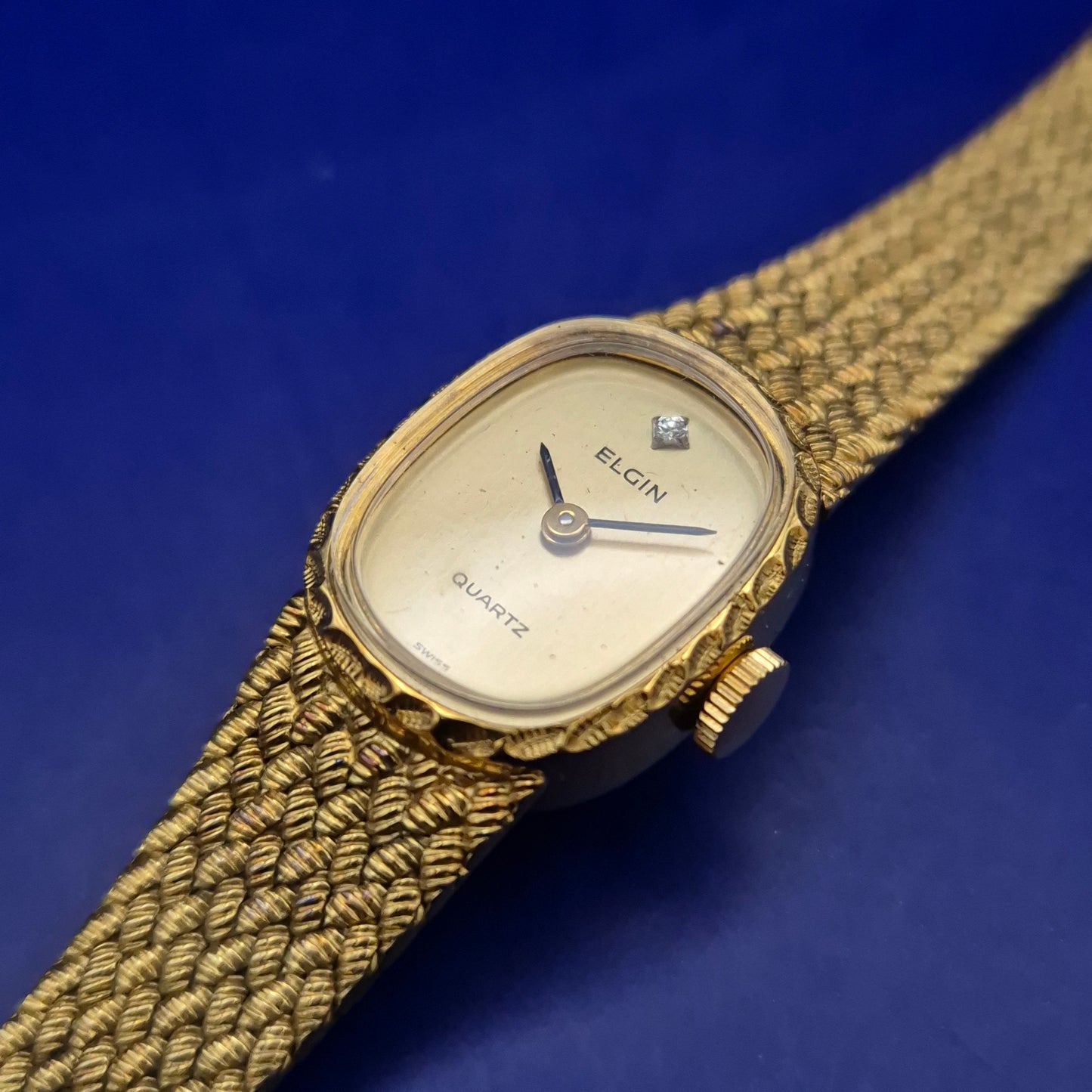 Edle Elgin Damen Uhr – Goldfarbenes Vintage Design mit Diamant-Akzent