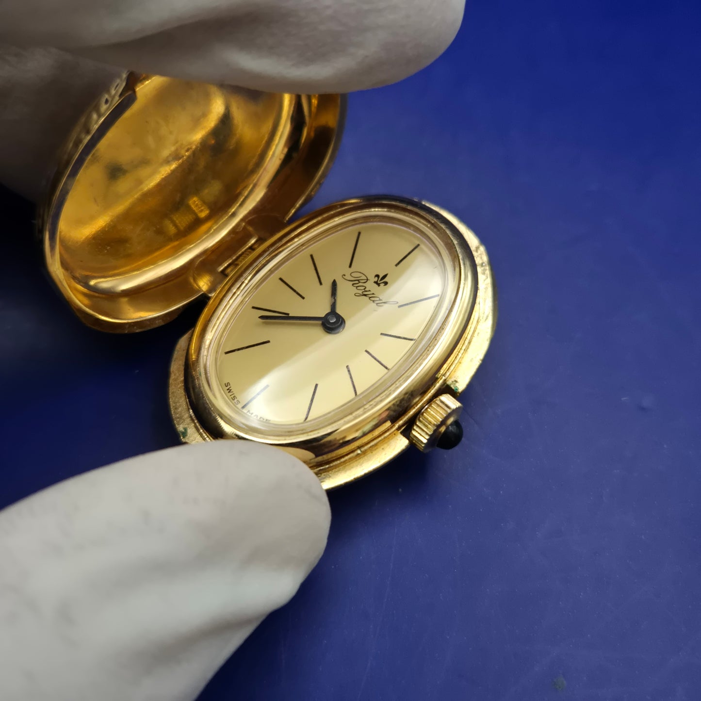 Elegante Royal Damen Uhr Halskette – Vergoldeter Vintage-Stil