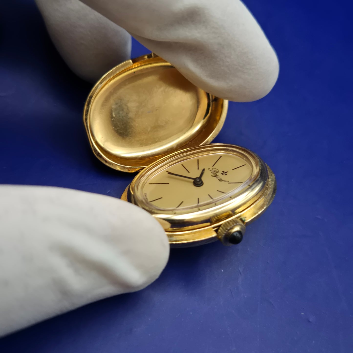 Elegante Royal Damen Uhr Halskette – Vergoldeter Vintage-Stil