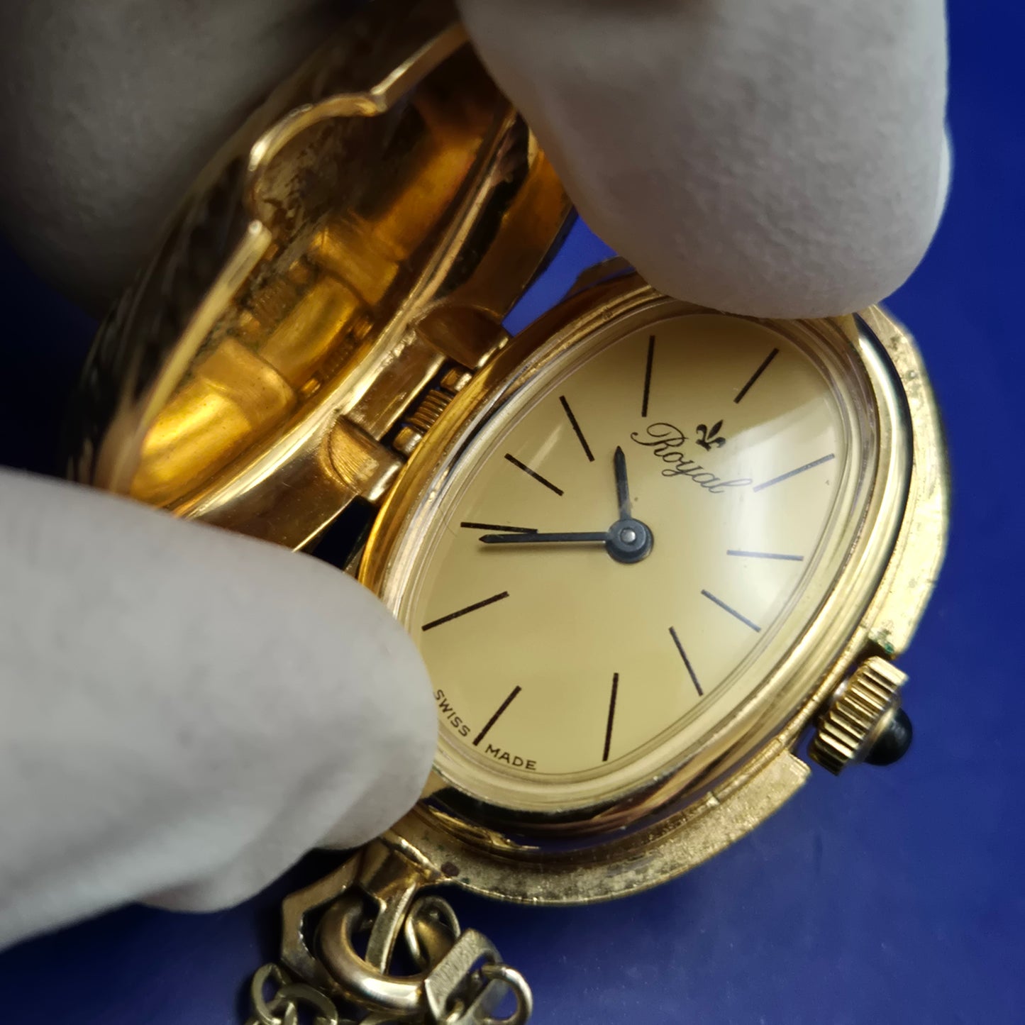 Elegante Royal Damen Uhr Halskette – Vergoldeter Vintage-Stil