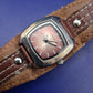 Stilvolle Adora Damen Uhr – Vintage-Look mit breitem Lederarmband