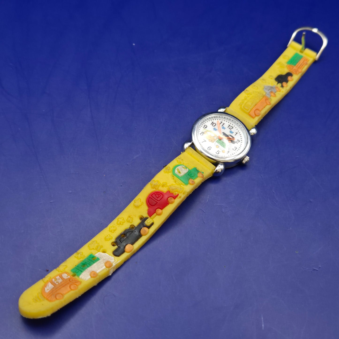 Bunte Kinder Uhr mit Auto-Motiven – Gelbes Silikonarmband für Entdecker
