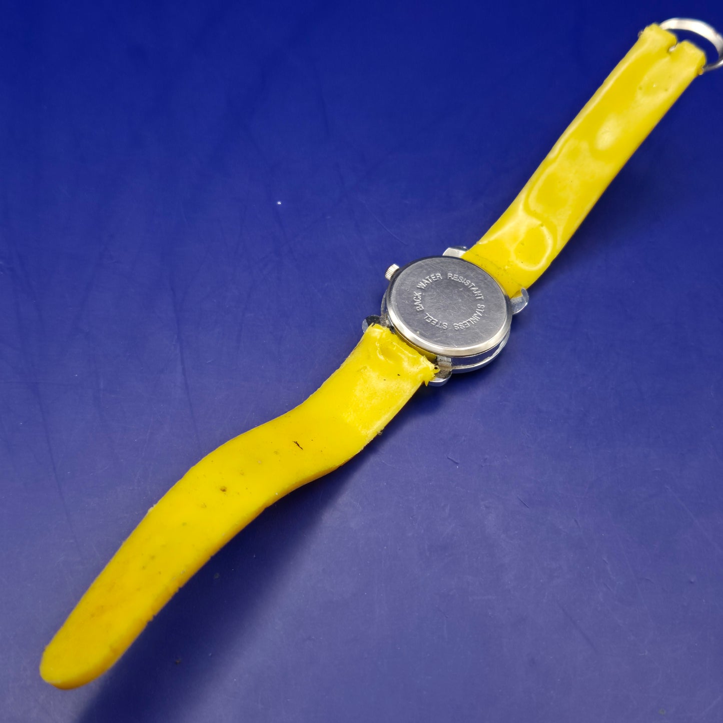 Bunte Kinder Uhr mit Auto-Motiven – Gelbes Silikonarmband für Entdecker