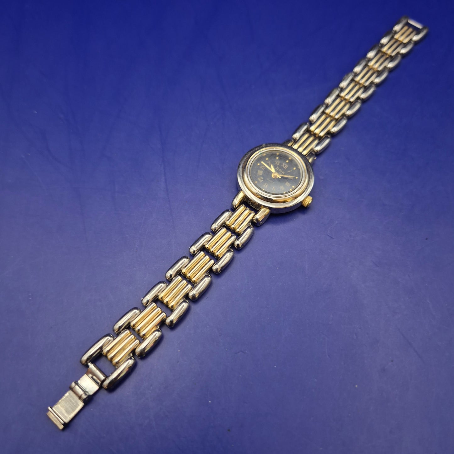 Elegante Irion Damen Uhr – Klassisches Bicolor-Design mit Römischen Ziffern