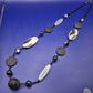 Moderne Statement Kette – Stilvoller Mix aus Holz- und Kunstharzelementen