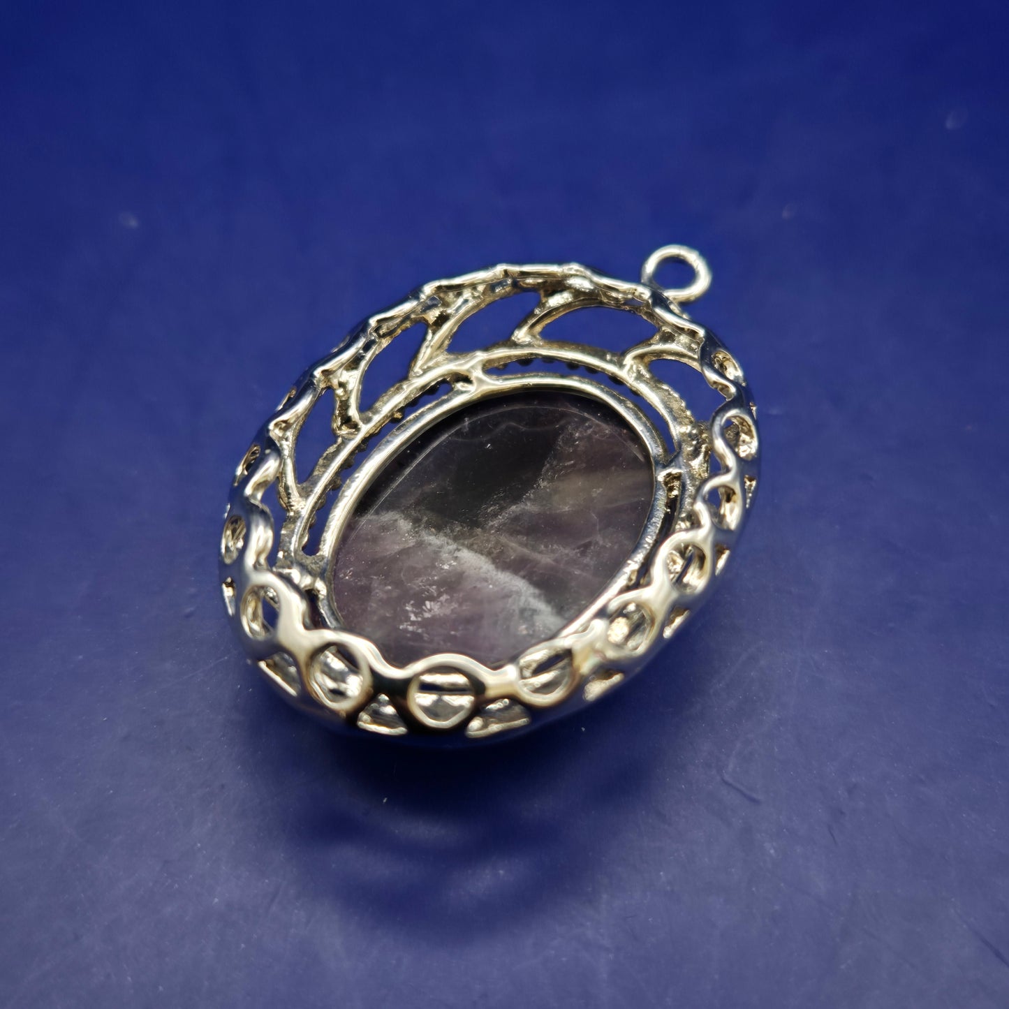 Vintage Amethyst Anhänger – Ovaler Edelstein in Silber Optik