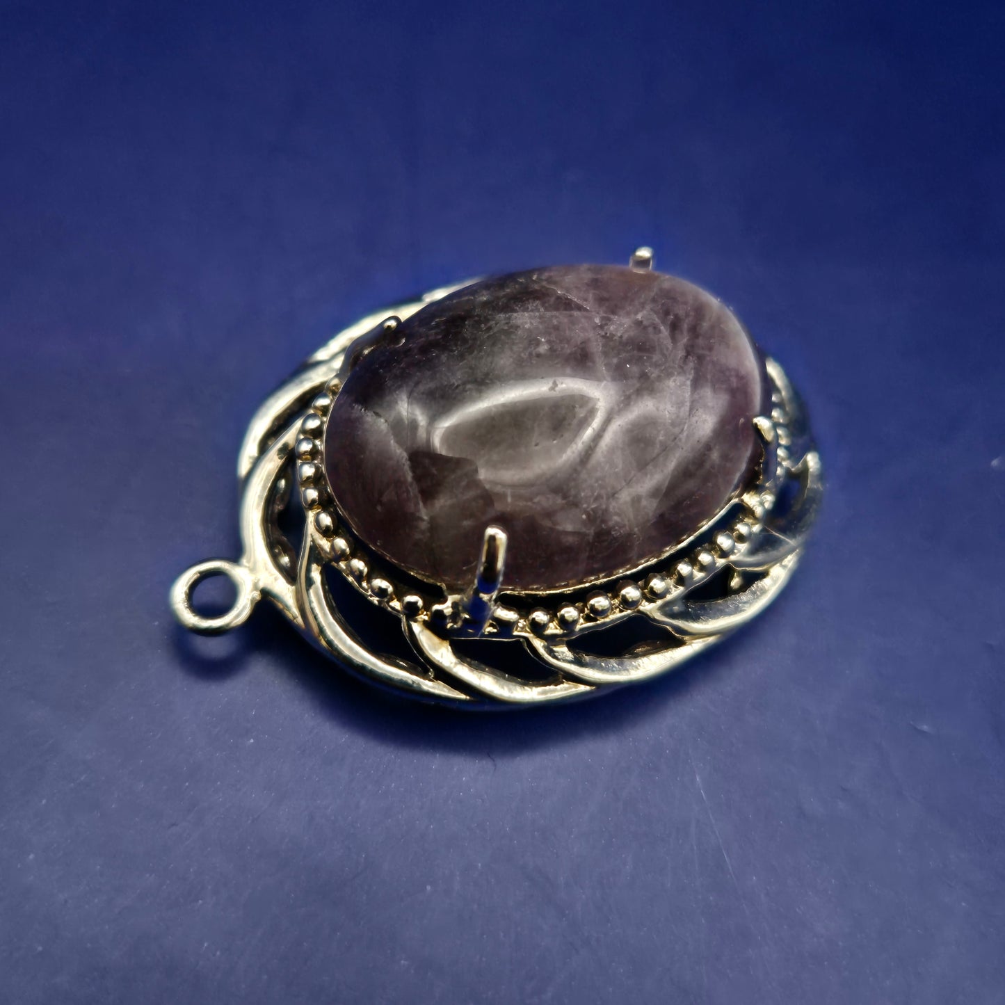 Vintage Amethyst Anhänger – Ovaler Edelstein in Silber Optik