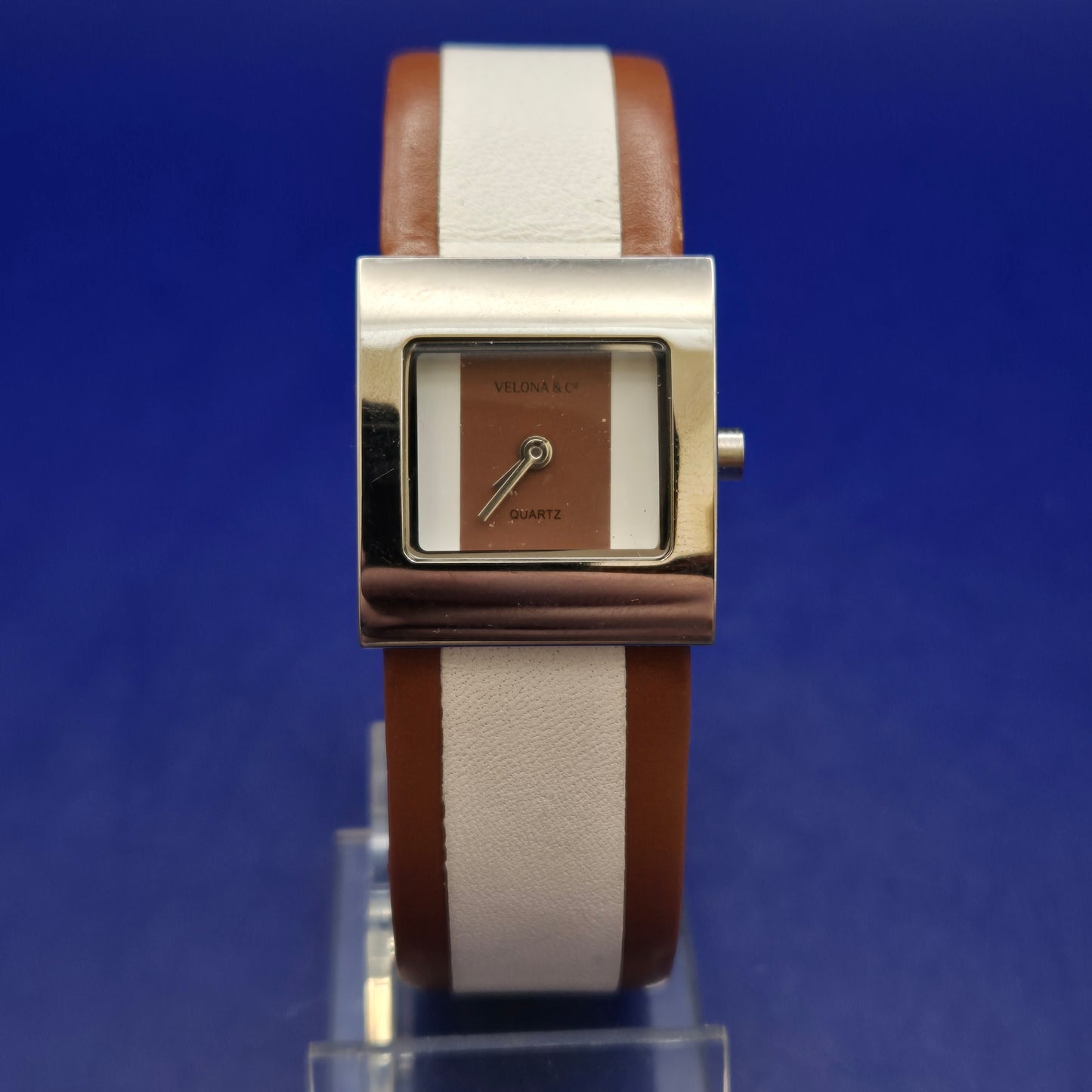 Moderne Velona & Co Damen Uhr – Rechteckiges Design in Braun & Weiß