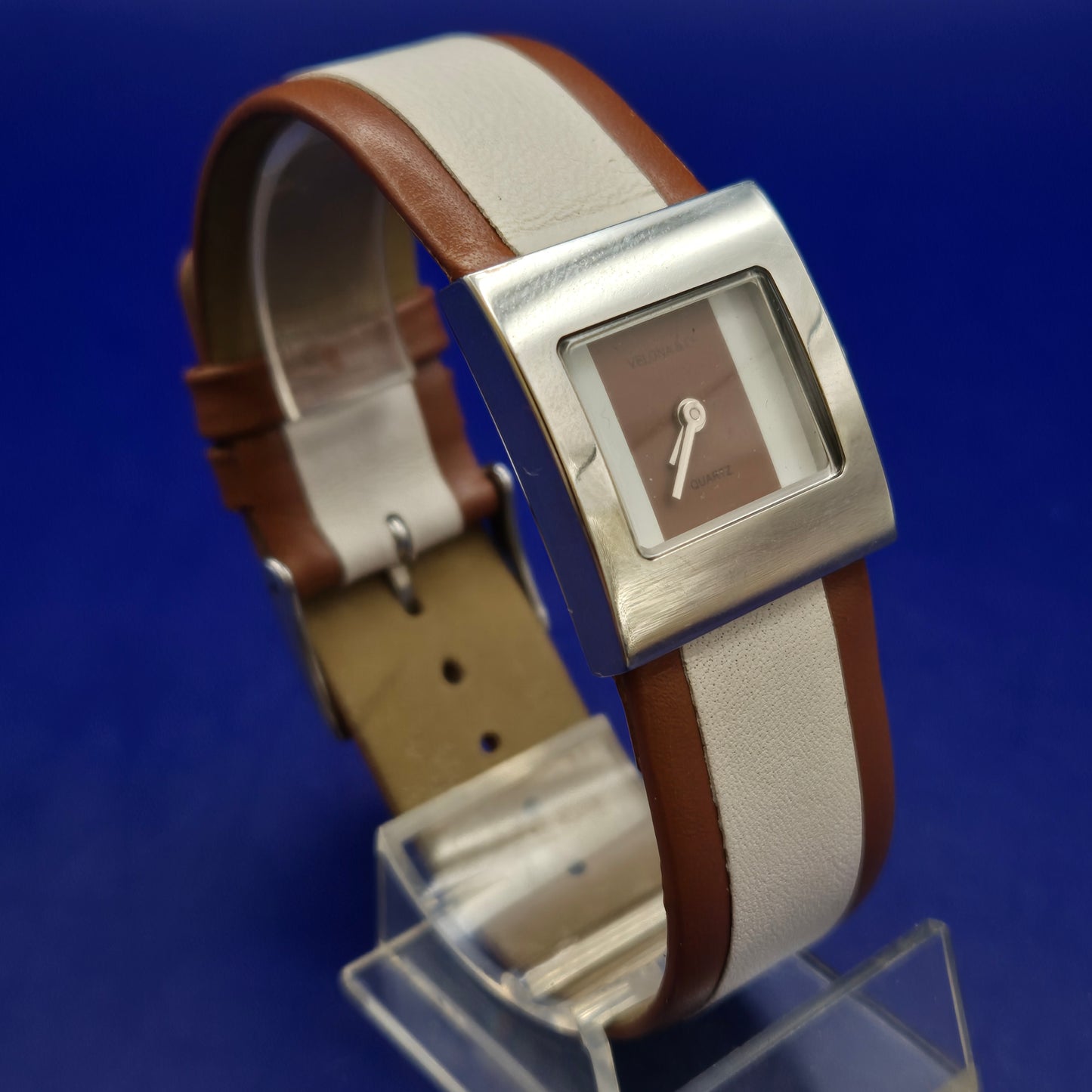 Moderne Velona & Co Damen Uhr – Rechteckiges Design in Braun & Weiß