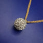 Elegante Senso di Donna Kette – Goldfarben mit Pavé-Kugel Anhänger