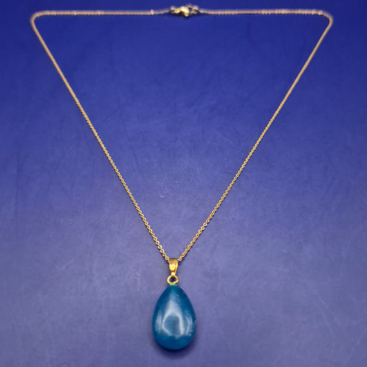 Elegante Damen Kette – Goldfarben mit blauem Tropfenanhänger