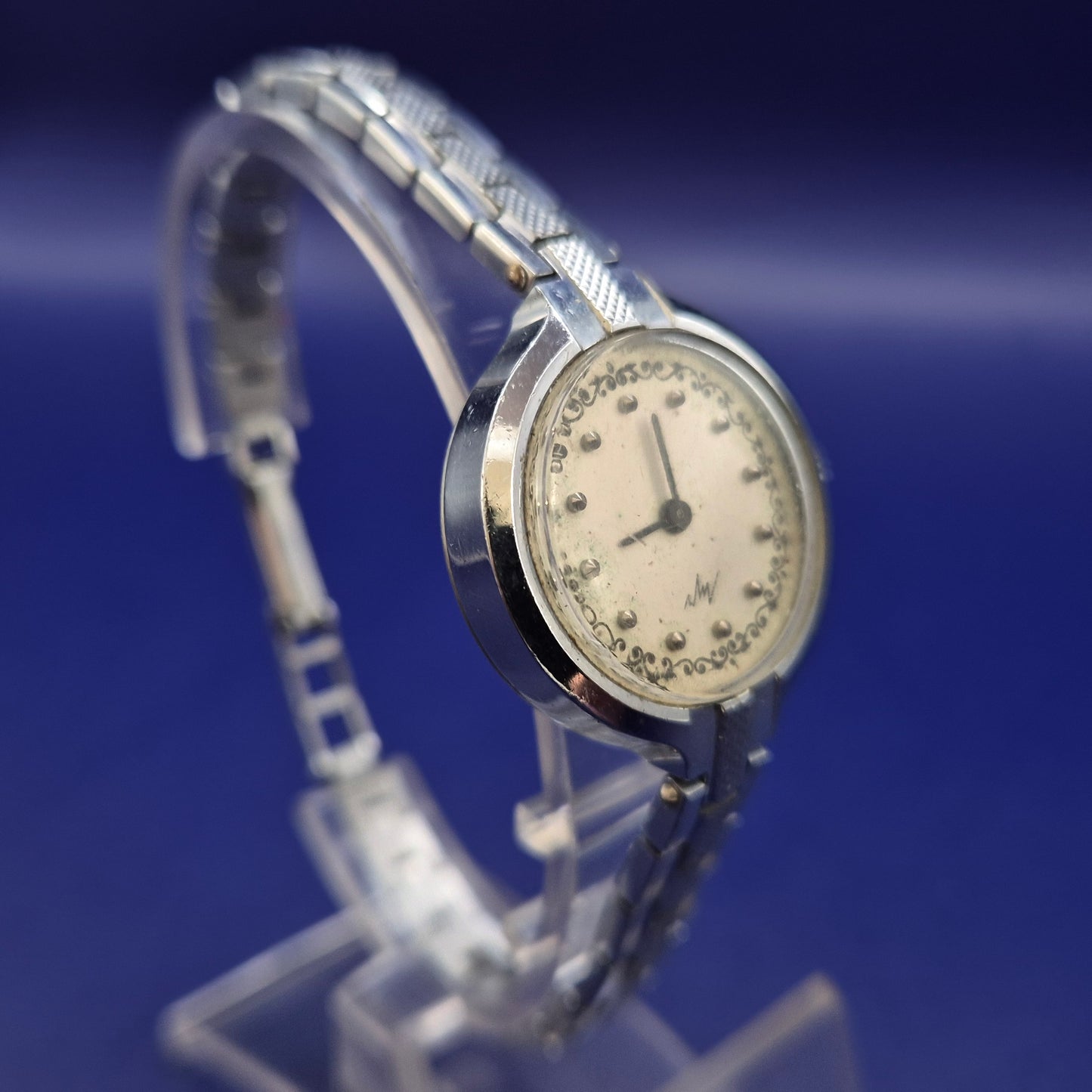 Elegante Vintage Luch Damen Uhr – Filigranes Sowjet-Design