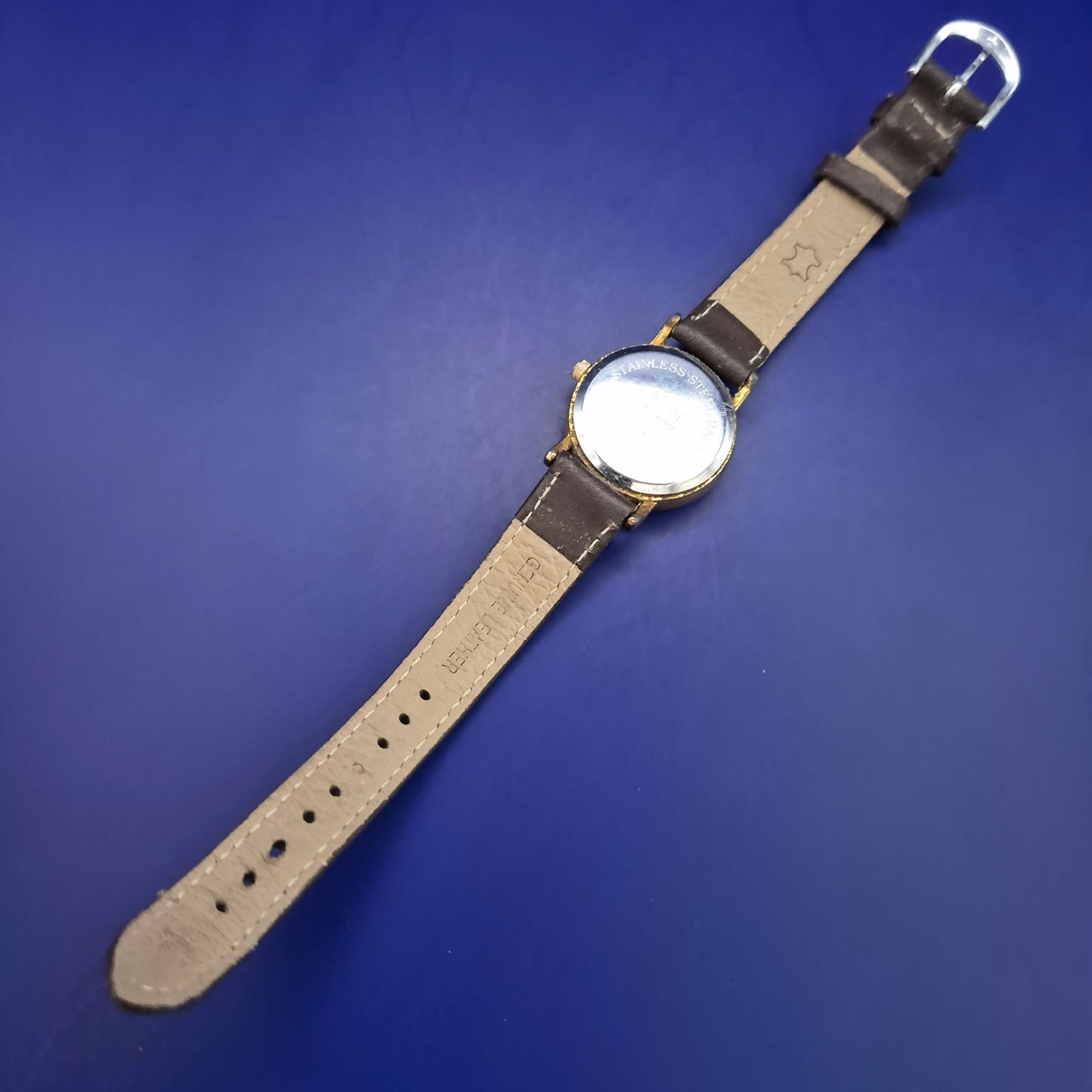 Klassische Ascot Damen Uhr – Zeitloses Design mit braunem Lederarmband