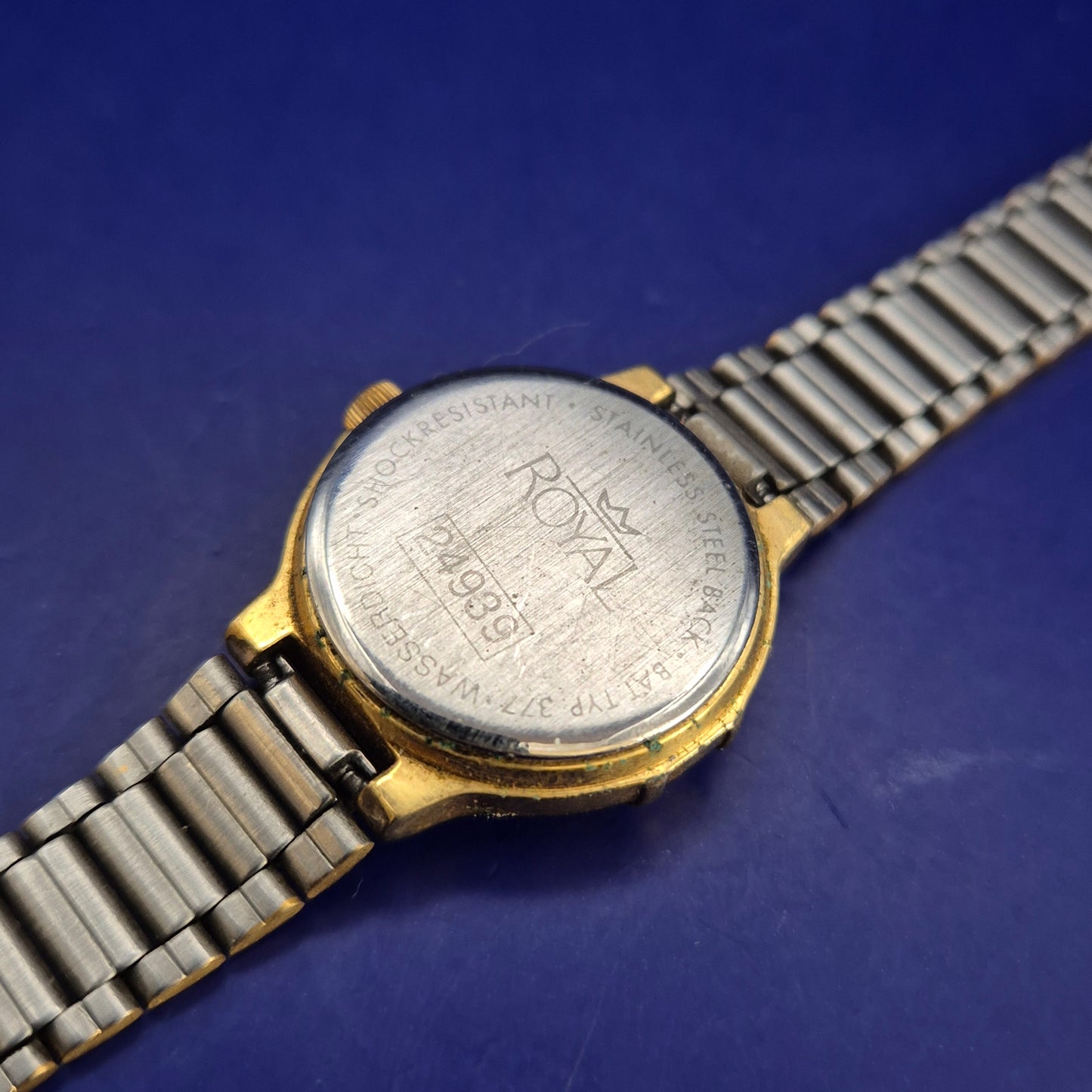 Klassische Royal Damen Uhr – Bicolor-Design mit römischen Ziffern